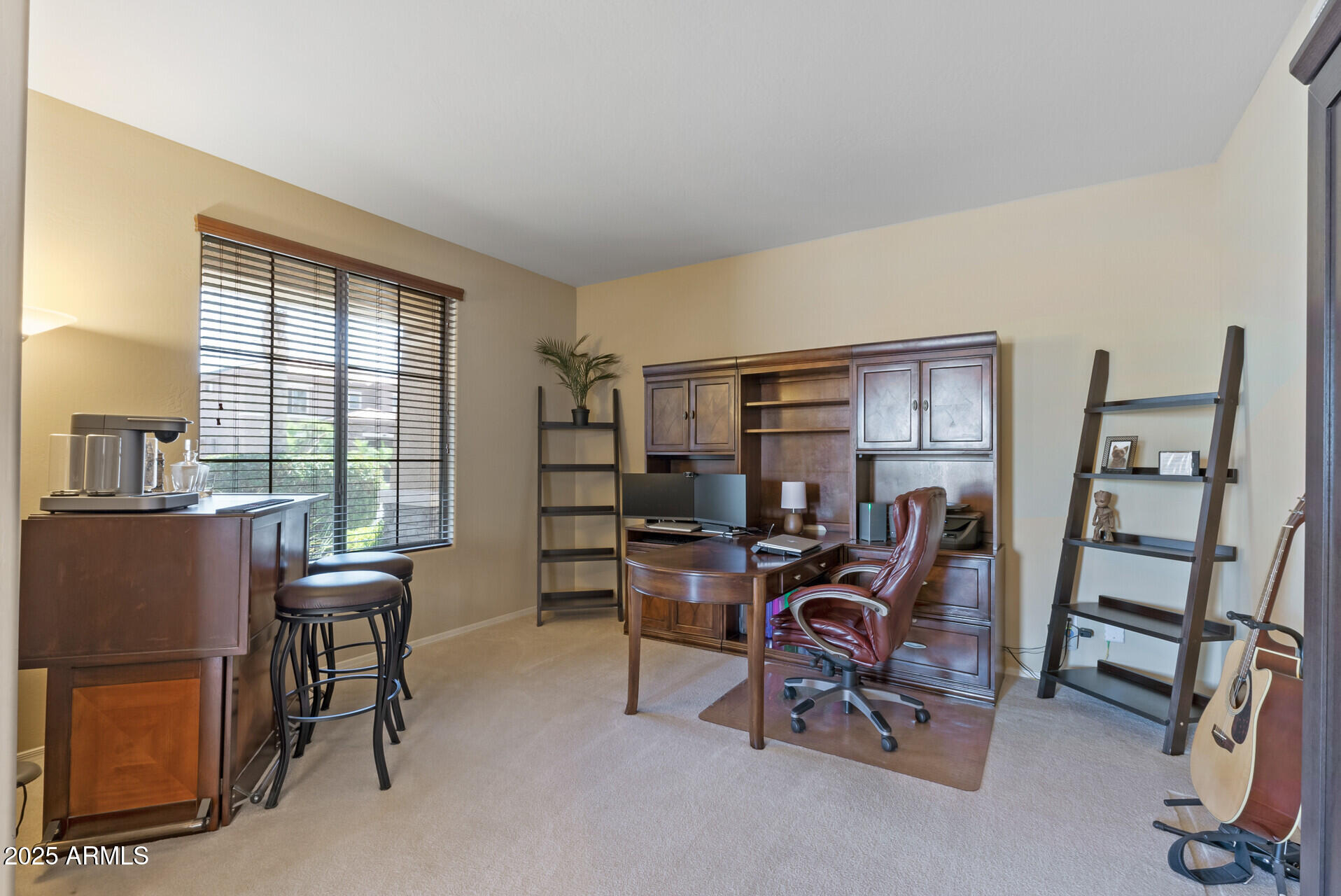 18432 W PORT ROYALE Lane