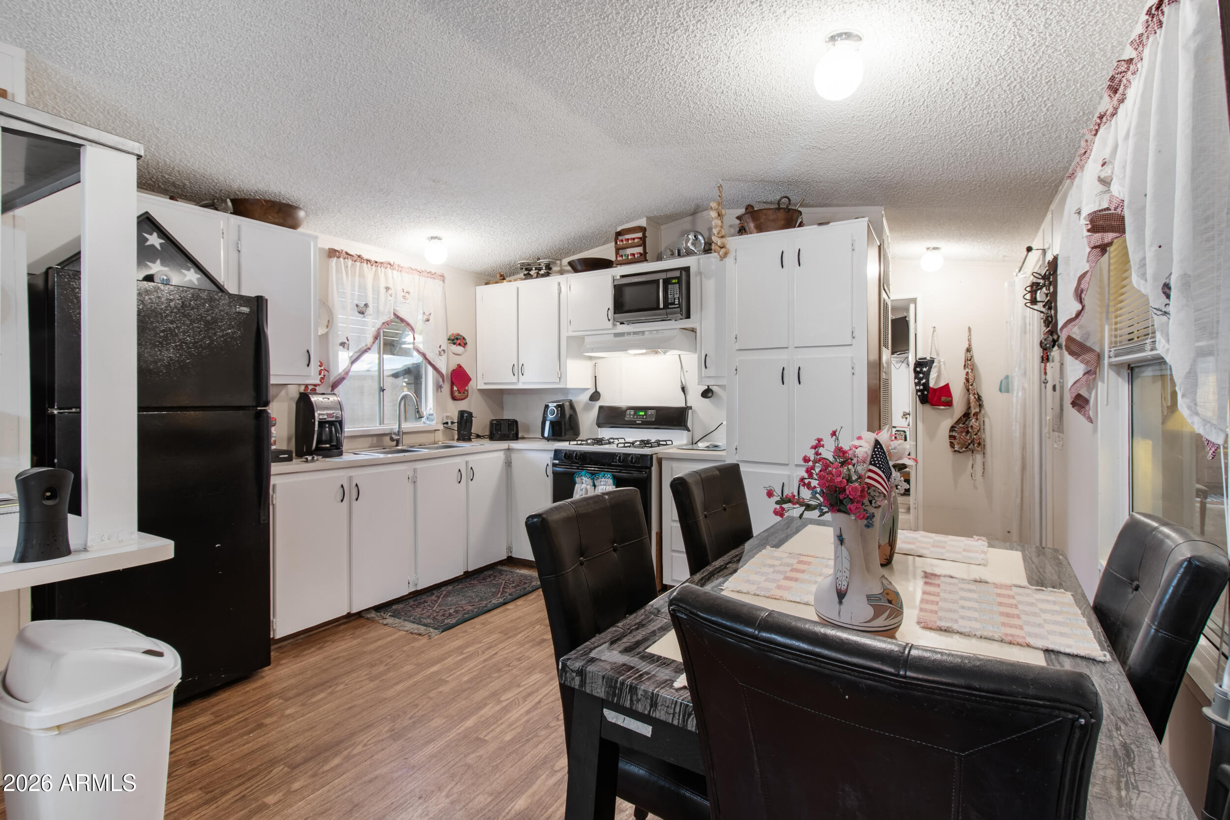 2121 N CENTER Street 15