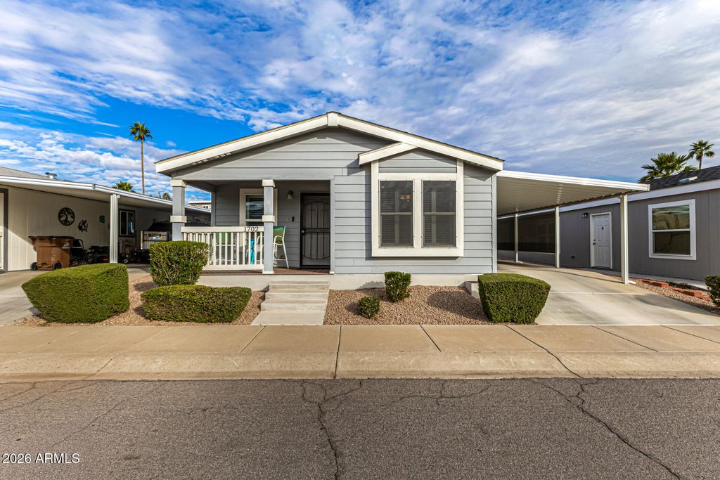 Photo of 1702 E Michelle Drive, Phoenix, AZ 85022 (MLS # 6974309)