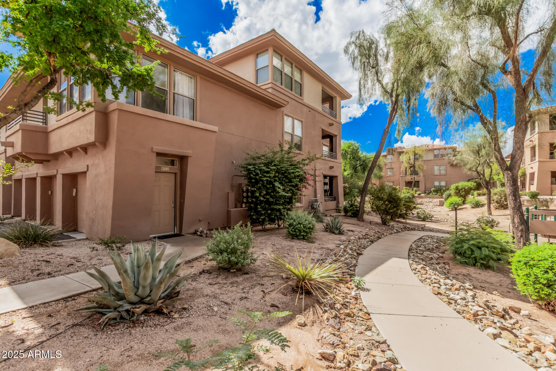 19777 N 76TH Street 2287