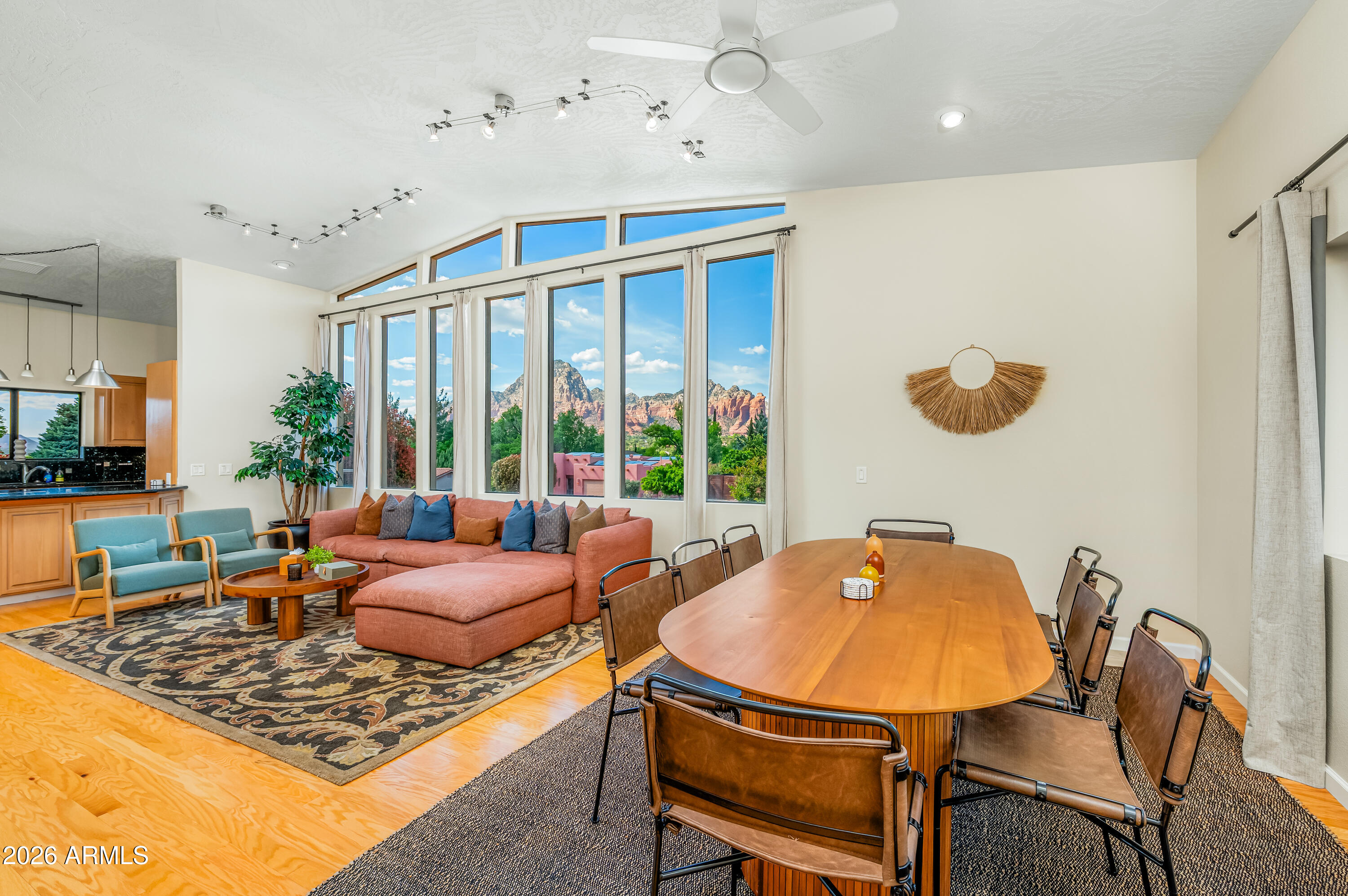 580 SADDLEROCK Circle