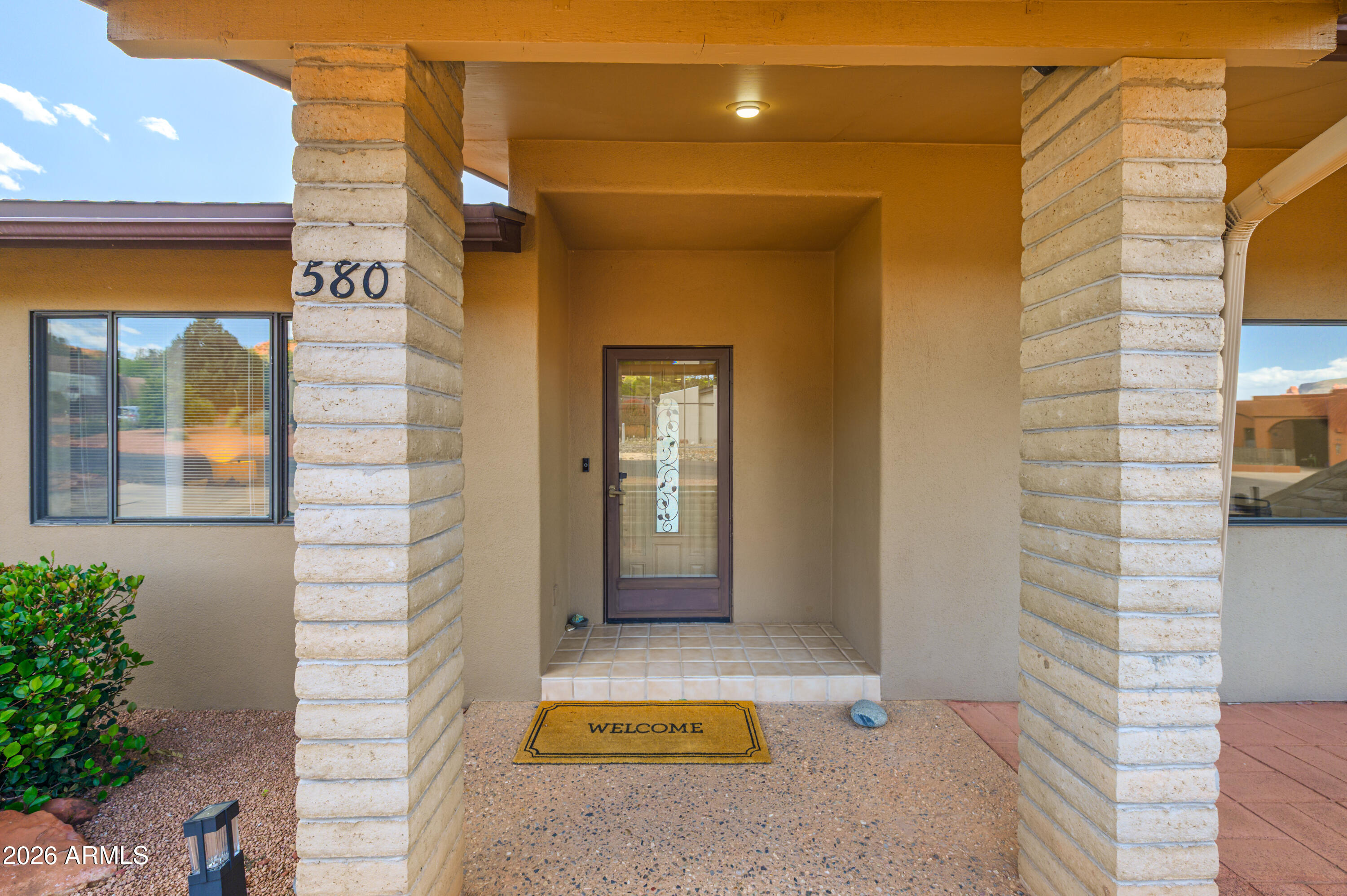 580 SADDLEROCK Circle