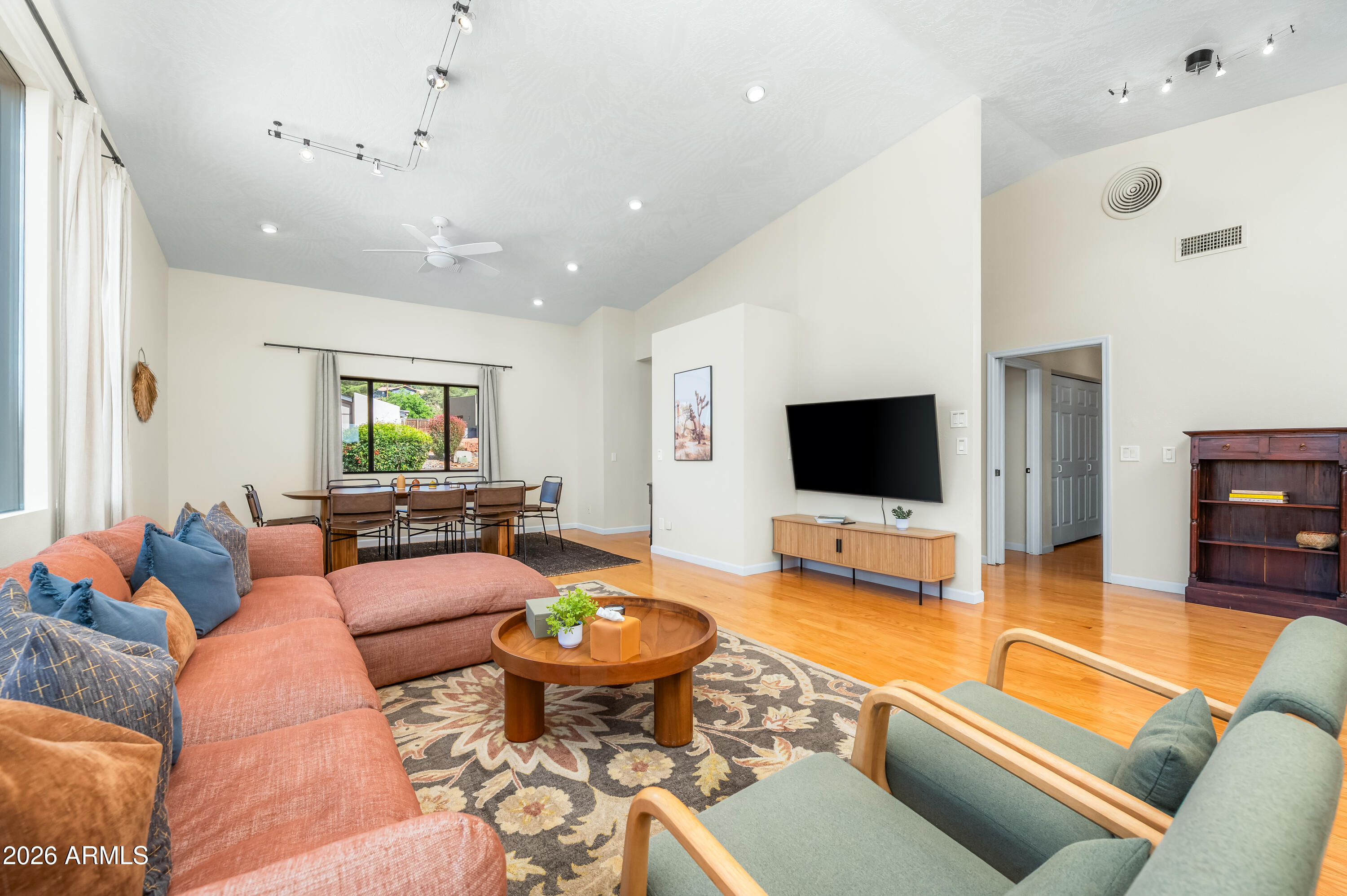 580 SADDLEROCK Circle