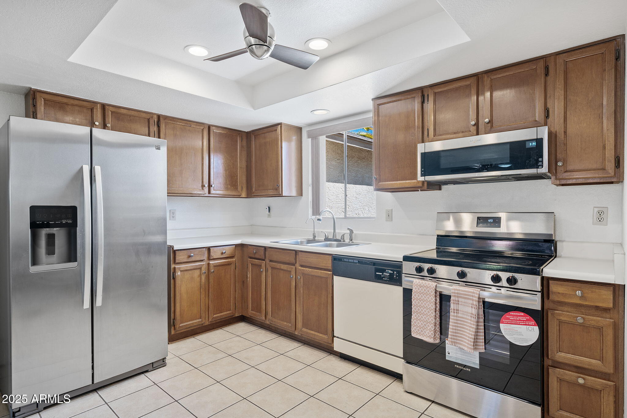 1612 LEISURE WORLD --