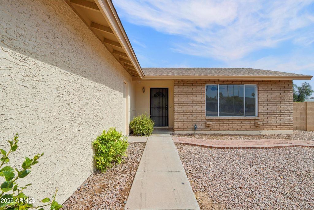 Photo of 2070 E Yale Drive, Tempe, AZ 85283 (MLS # 7041540)