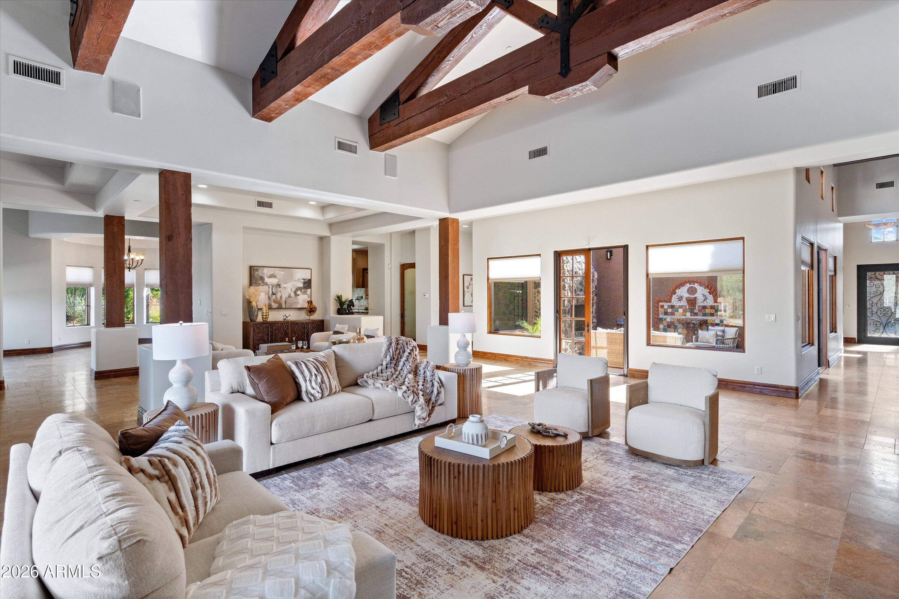 WHISPER ROCK - Residential
