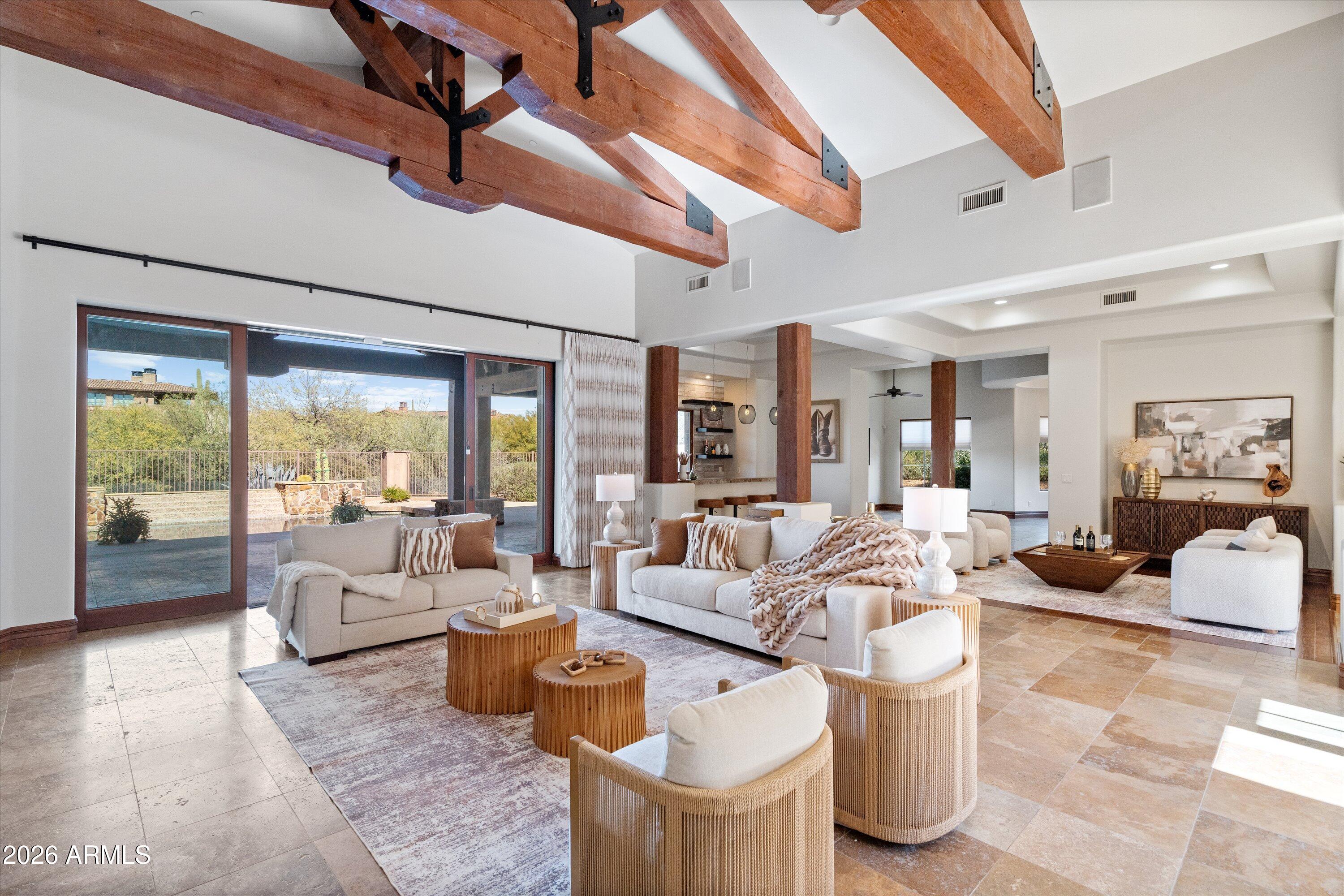 WHISPER ROCK - Residential