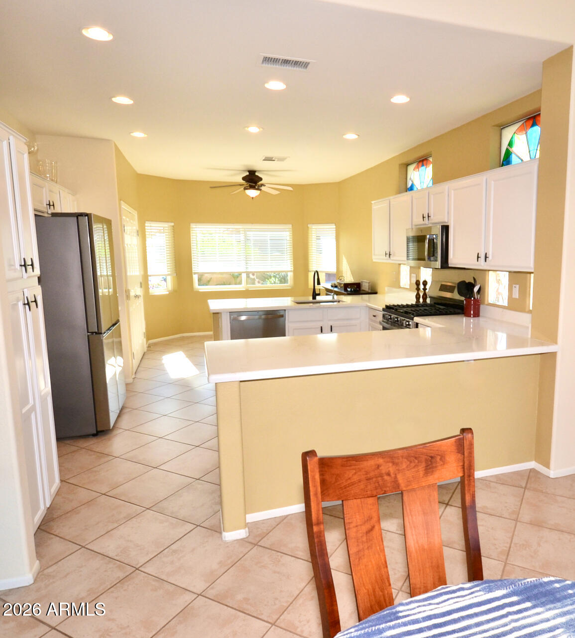 22623 N ROBERTSON Drive