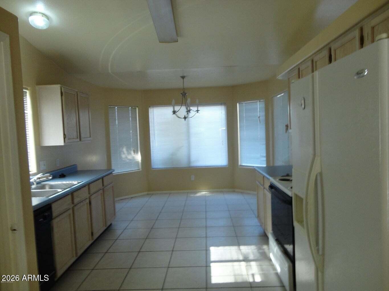 8520 W PALM Lane 1105