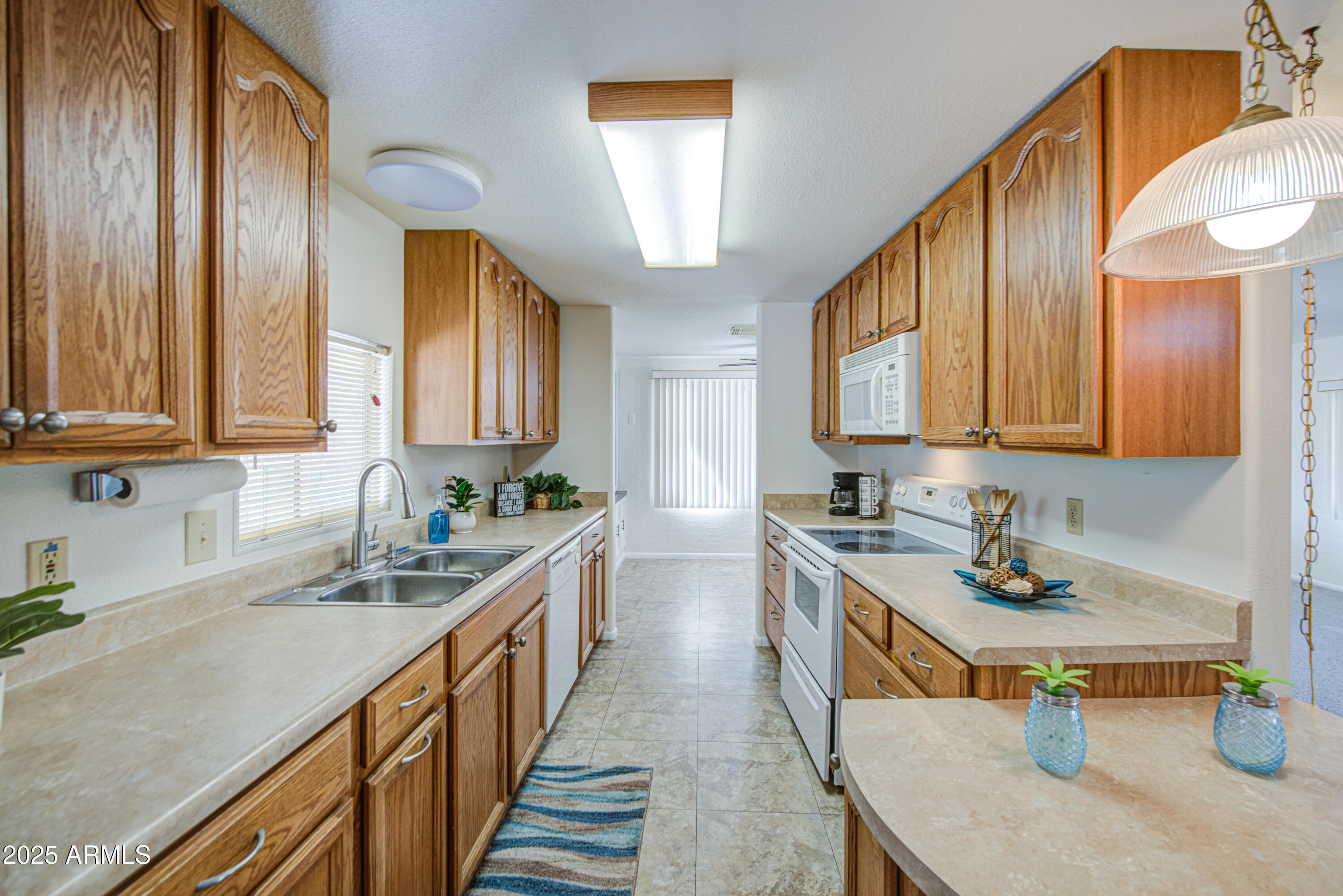 609 S 86TH Place