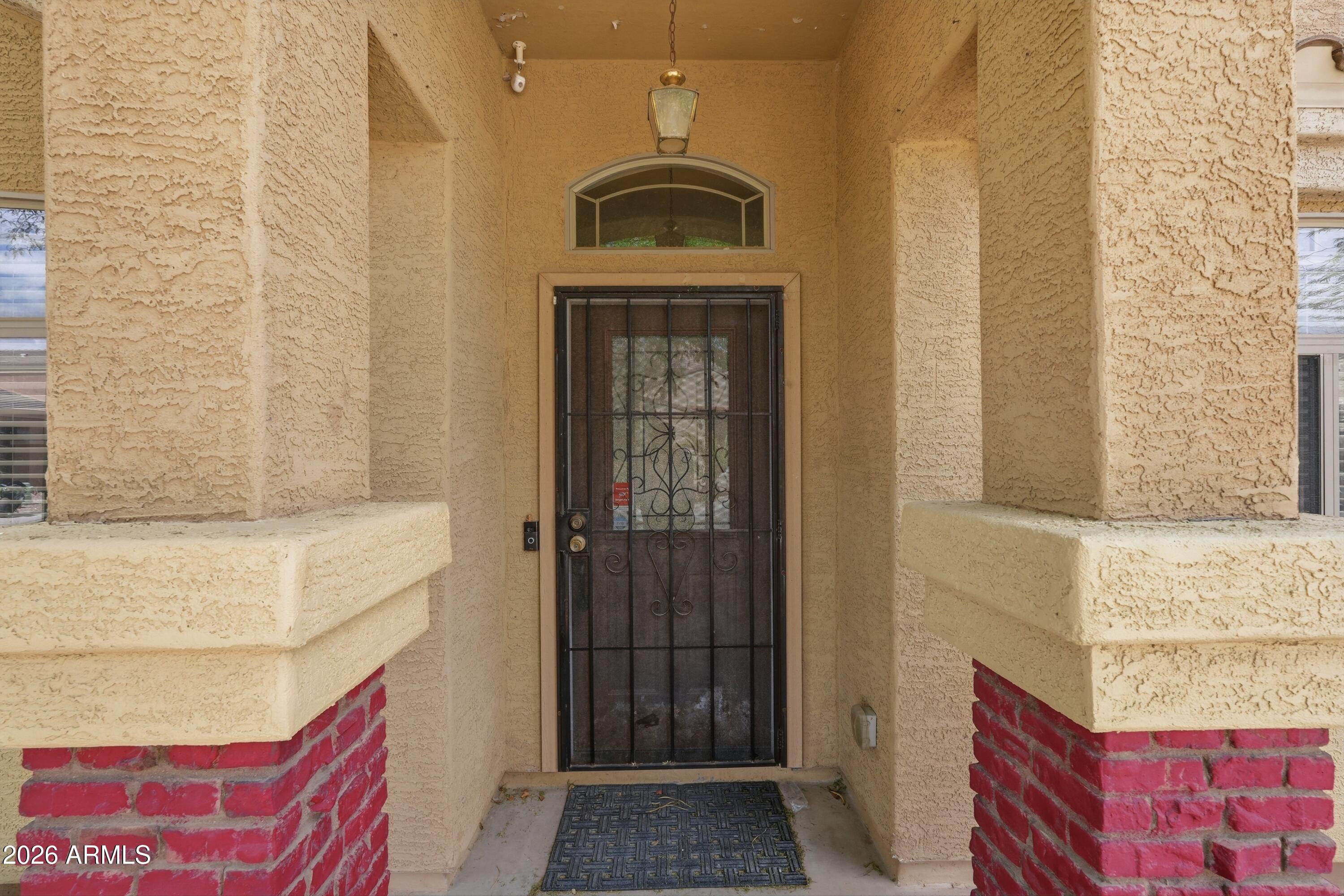 23553 W HUNTINGTON Drive