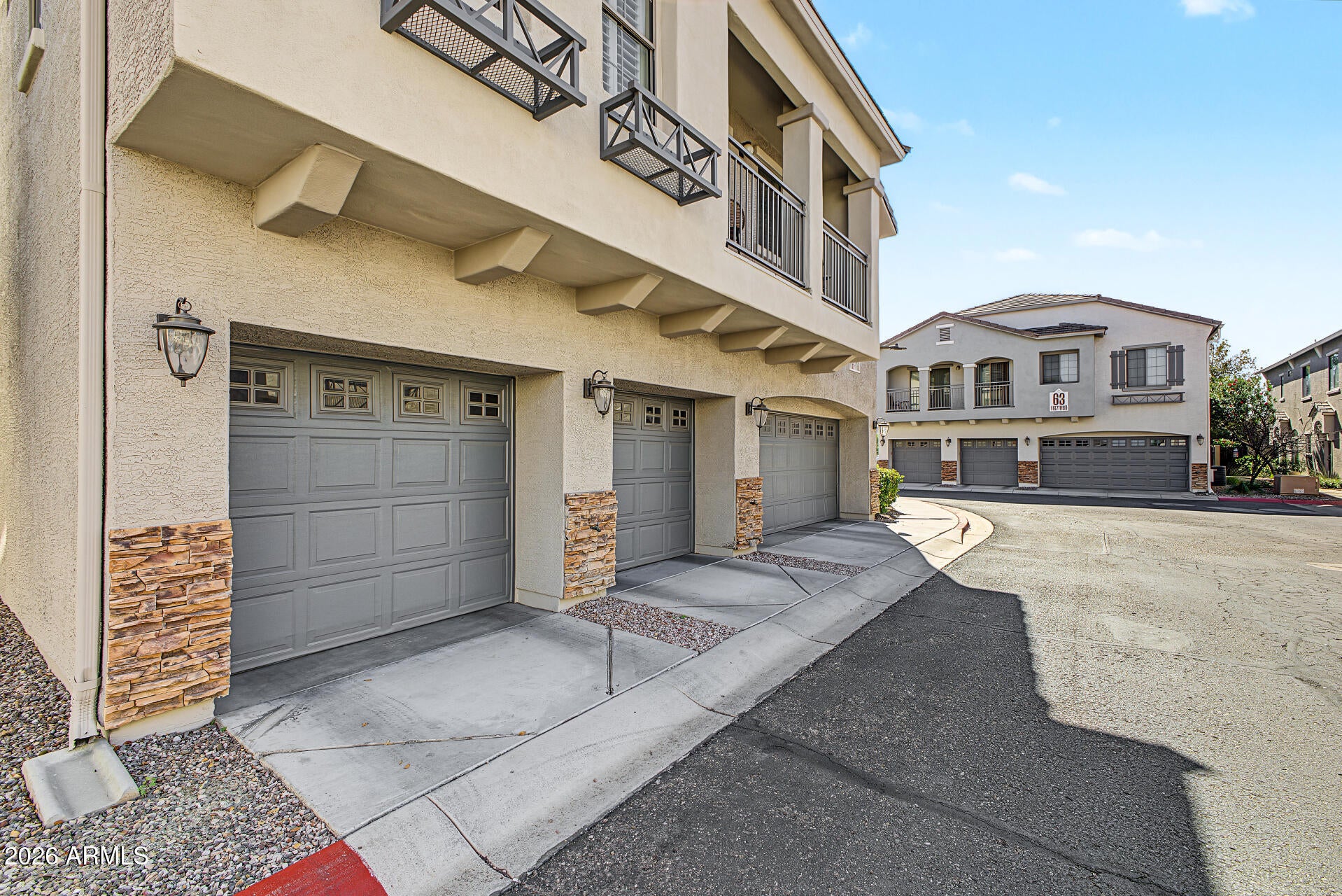 2150 E BELL Road 1167