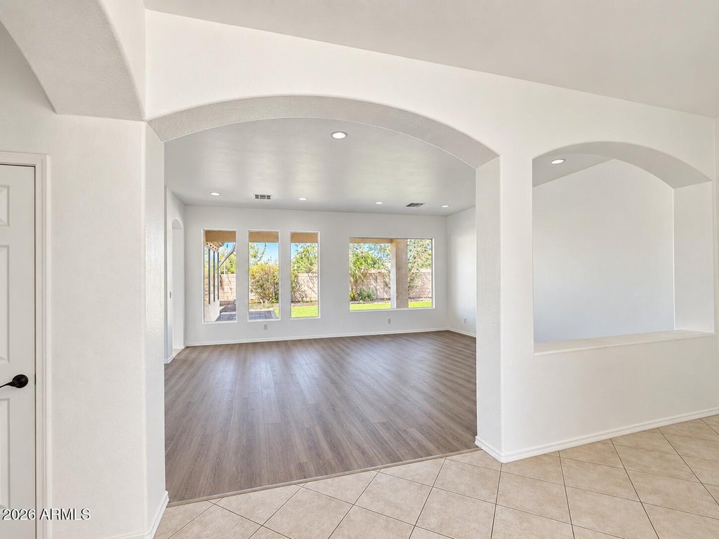 Photo of 770 W Cherrywood Drive, Chandler, AZ 85248 (MLS # 7079399)