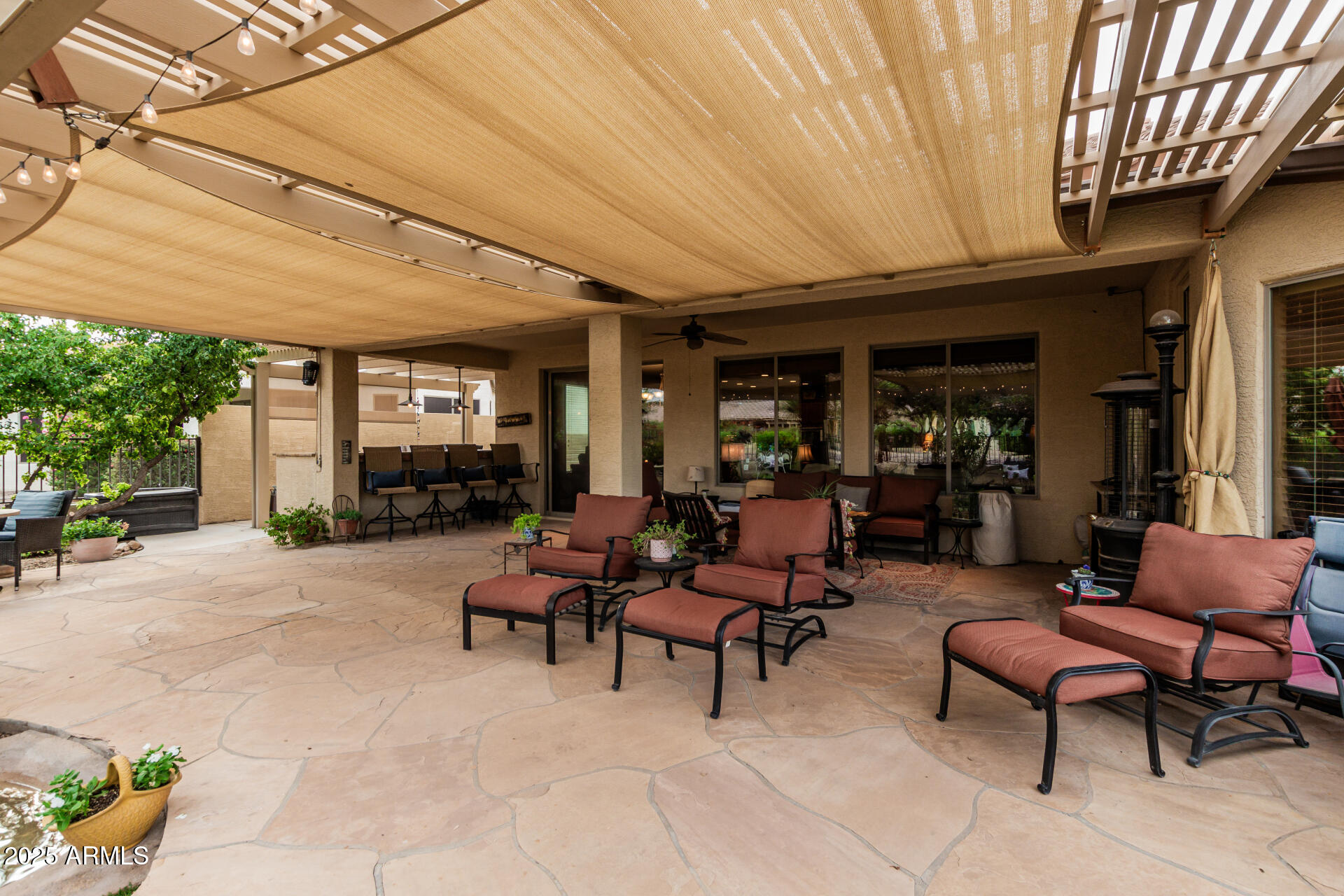 4877 W COMANCHE Drive
