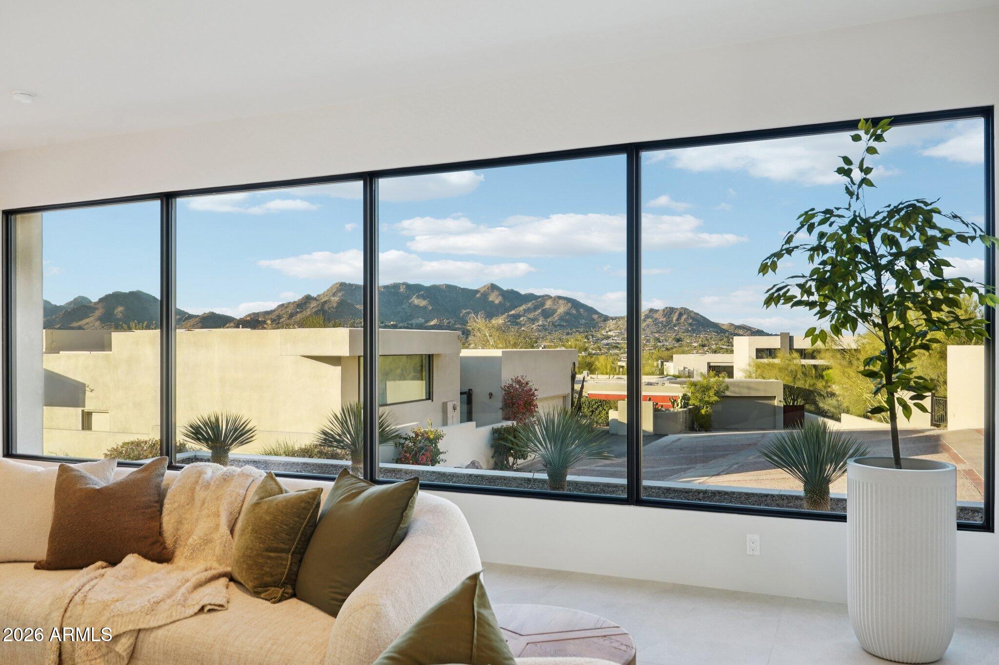 ECHO CANYON - Residential