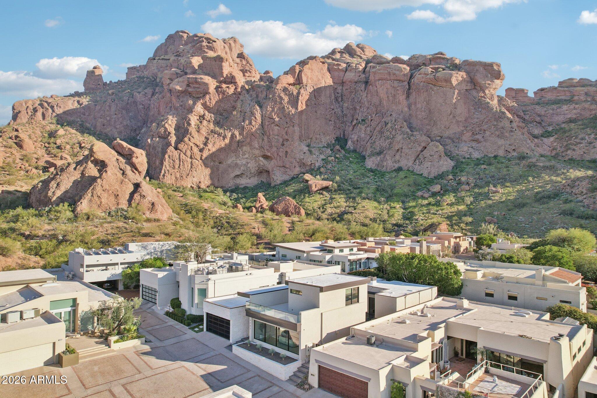 ECHO CANYON - Residential