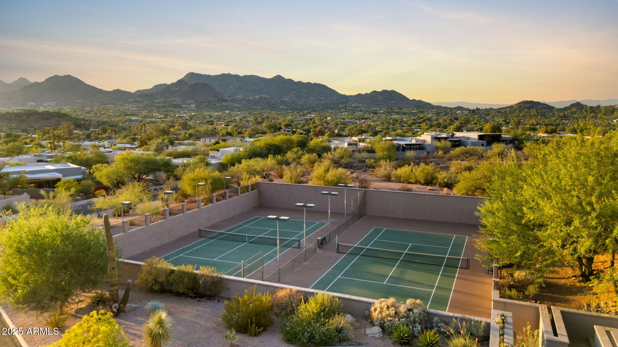 ECHO CANYON - Residential
