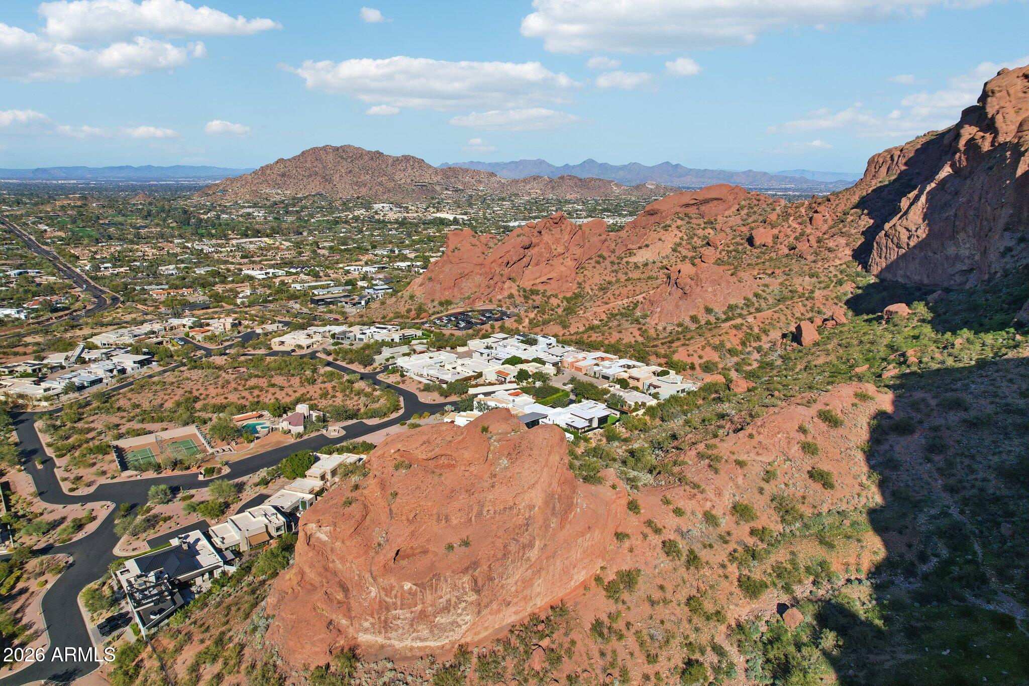 ECHO CANYON - Residential