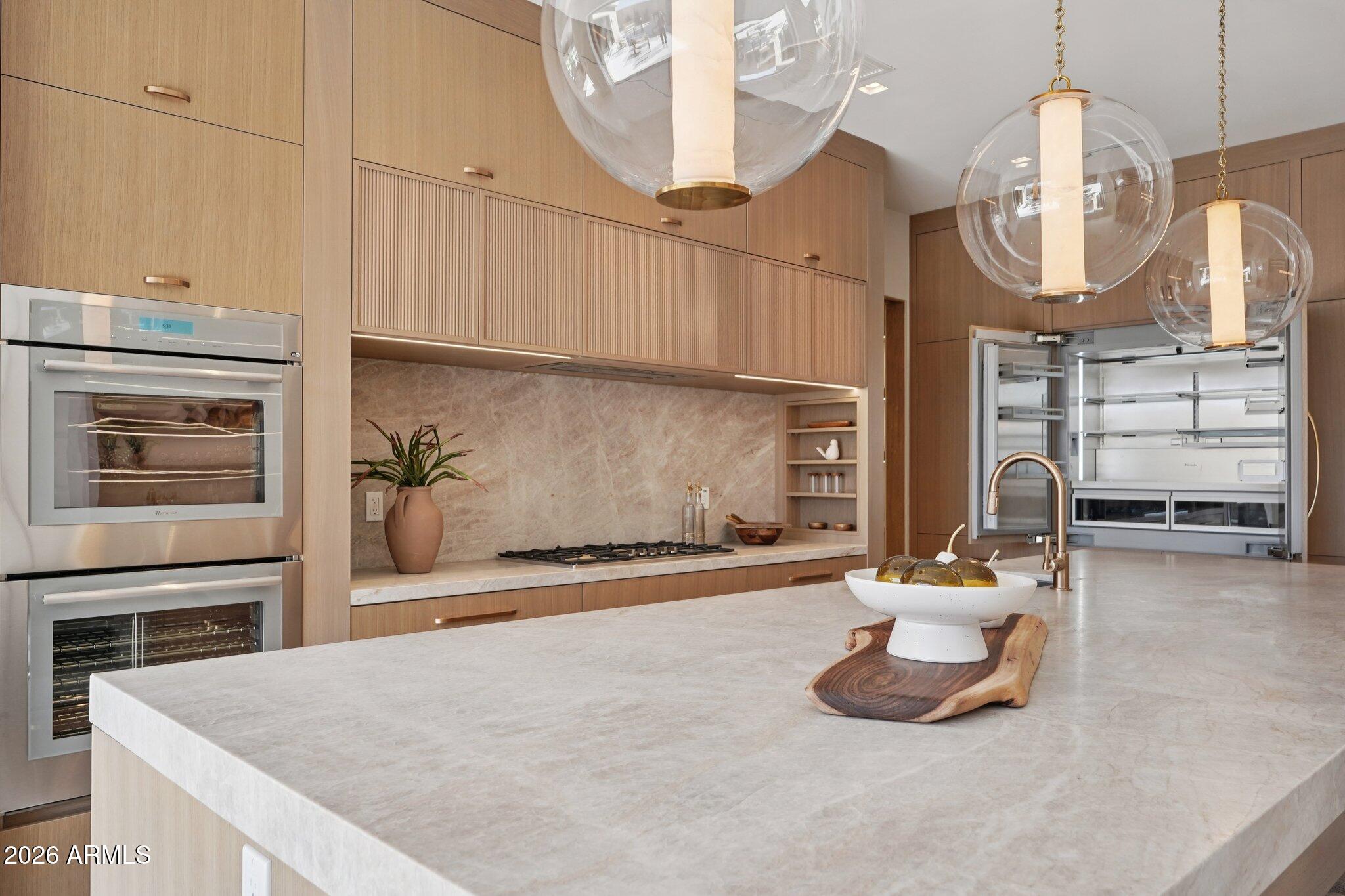 ECHO CANYON - Residential