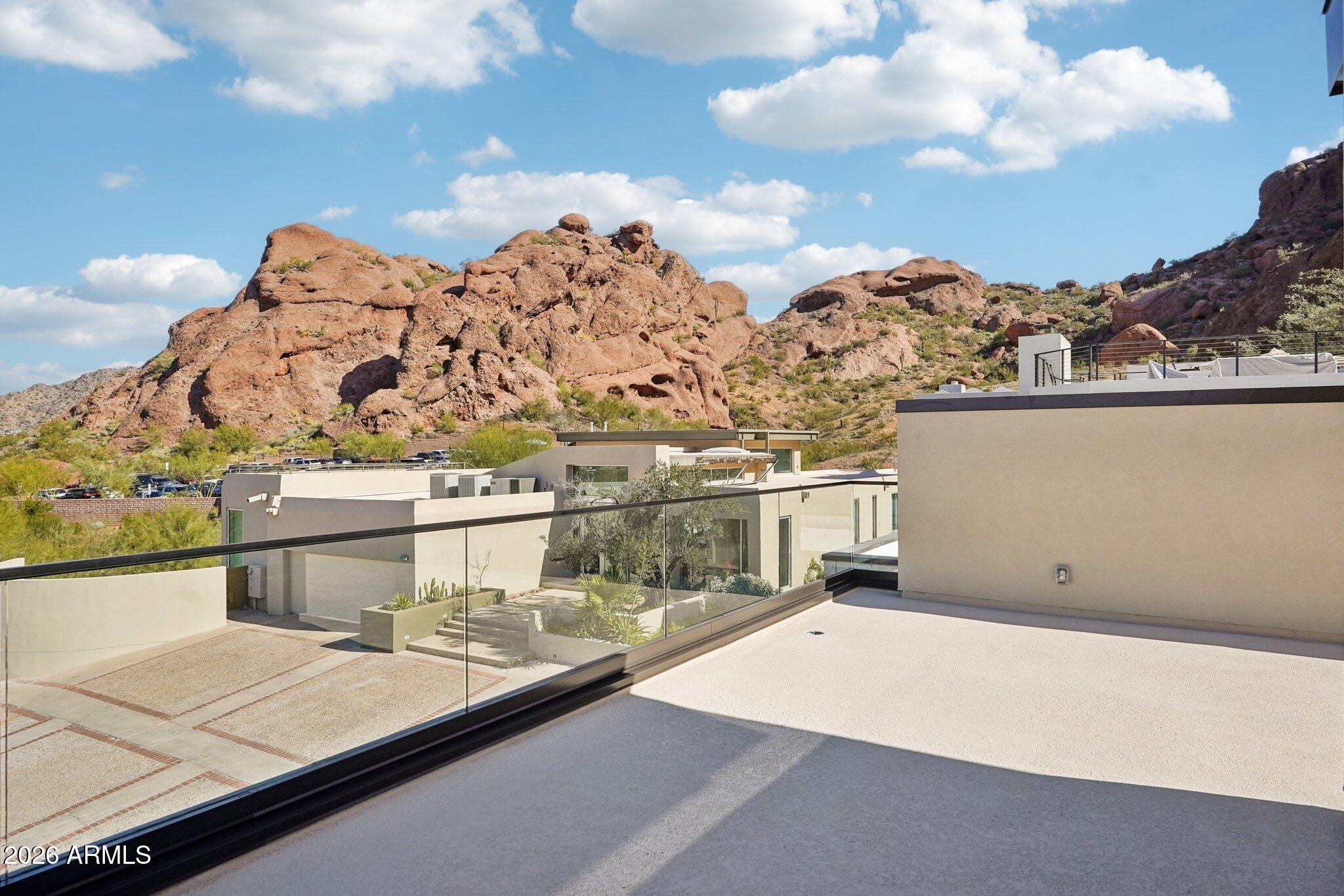 ECHO CANYON - Residential