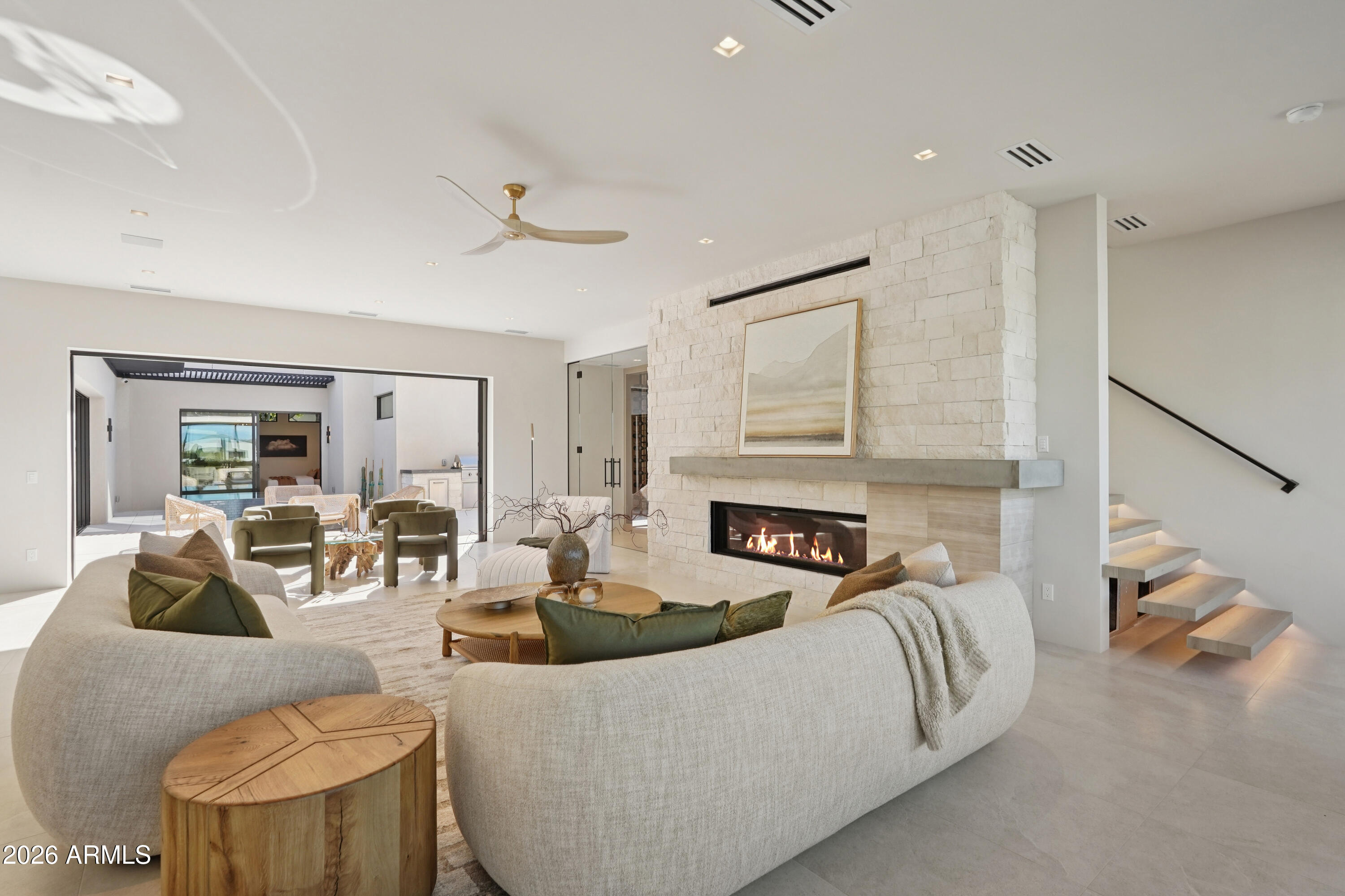 ECHO CANYON - Residential