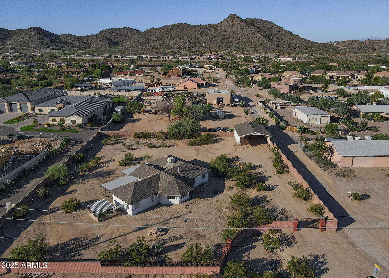 8526 W Calle Lejos --