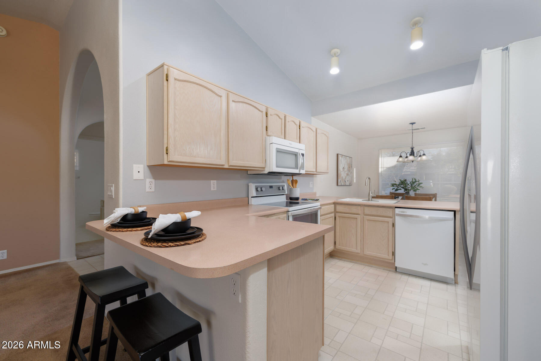 824 S EVERGREEN Street