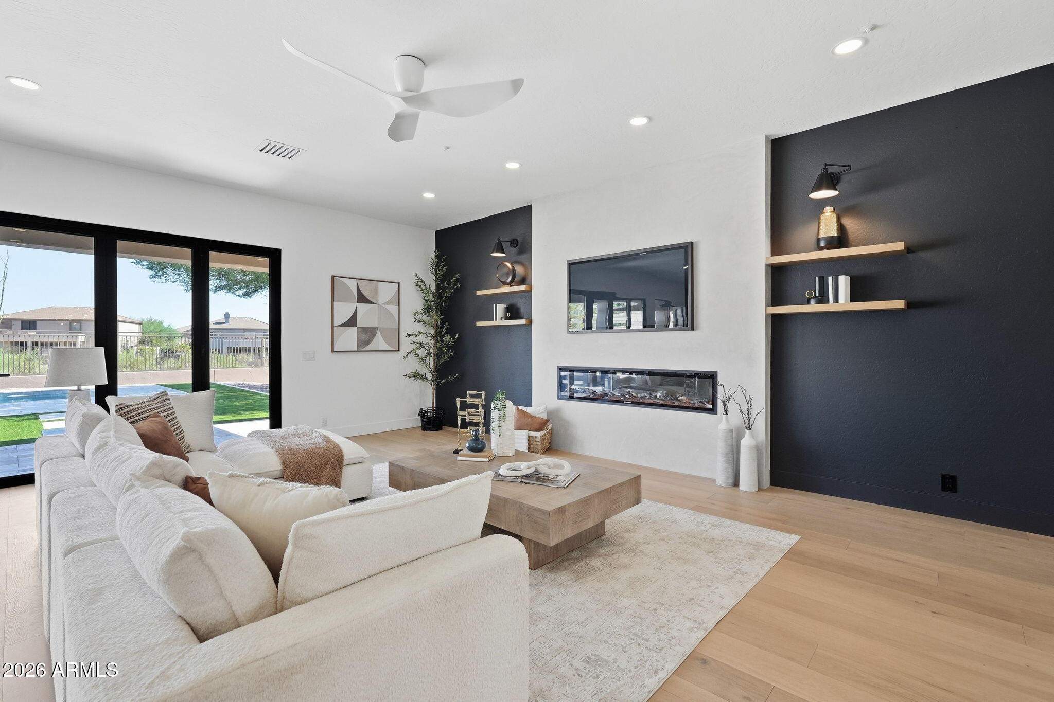 10679 E RAINTREE Drive