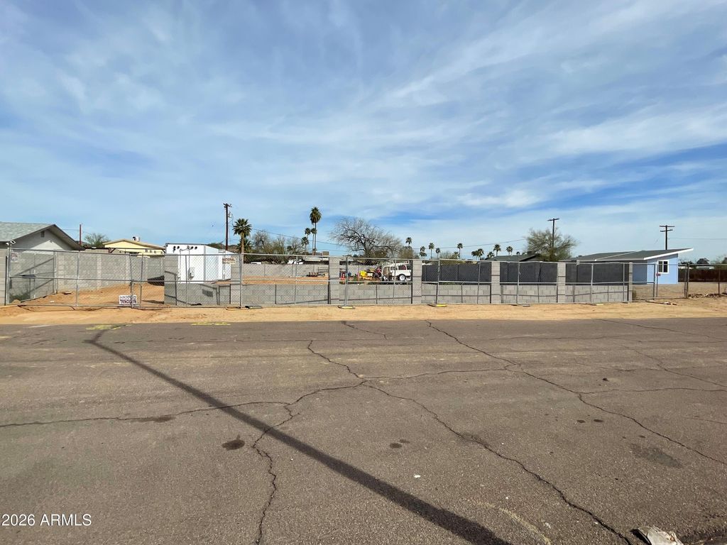 Photo of 2212 E Libby Street #-, Phoenix, AZ 85022 (MLS # 6997989)
