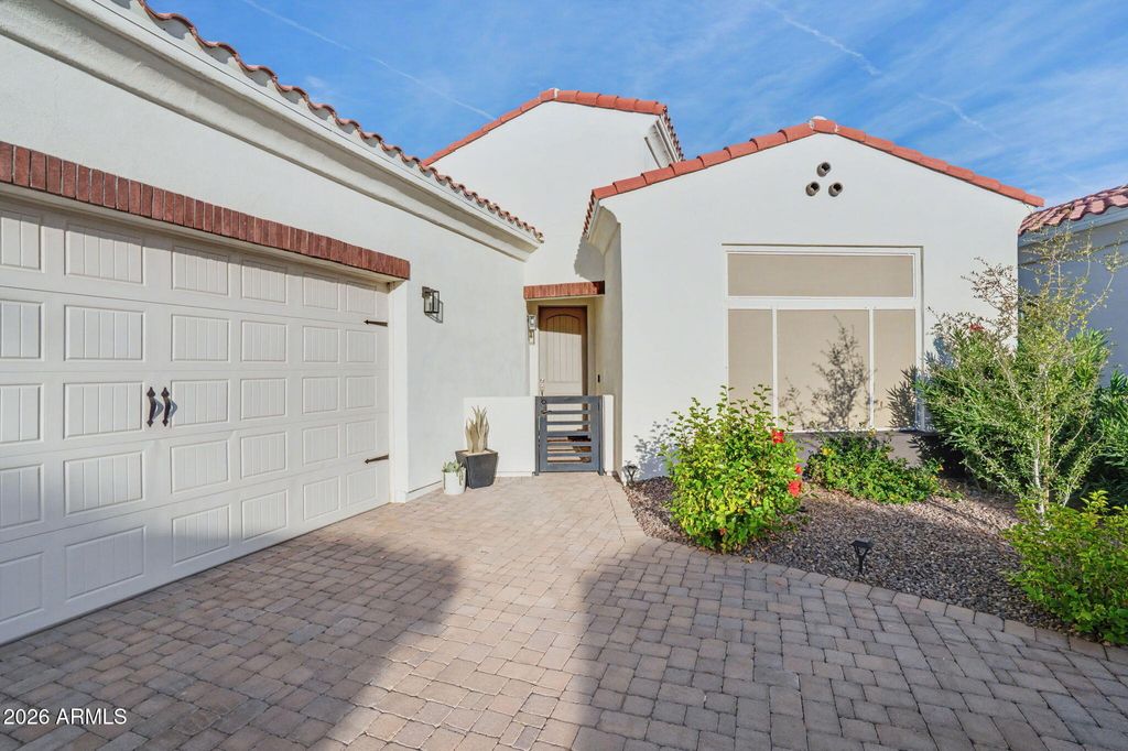 Photo of 2777 W Queen Creek Road #4, Chandler, AZ 85248 (MLS # 6965984)