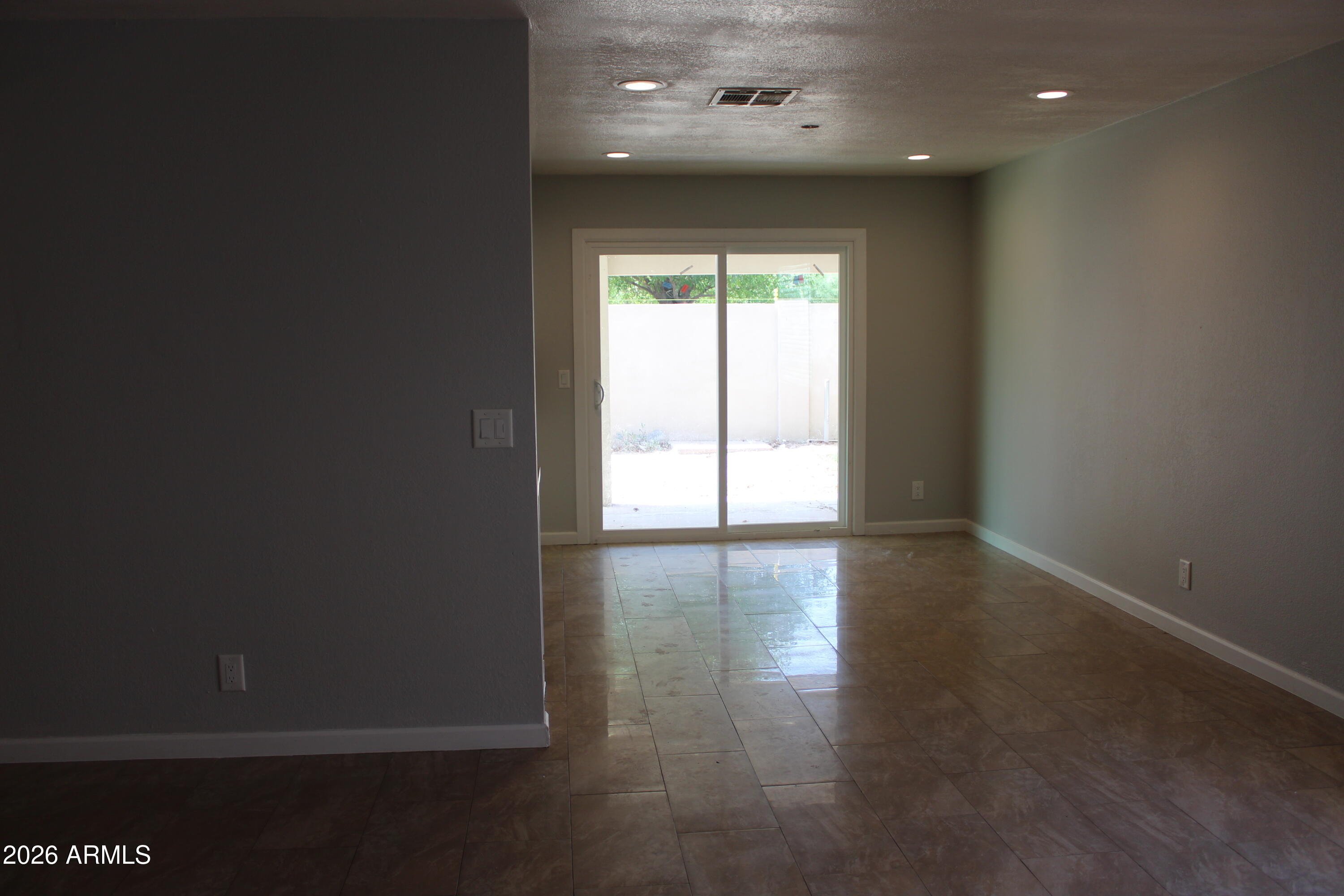 1511 E FREMONT Road