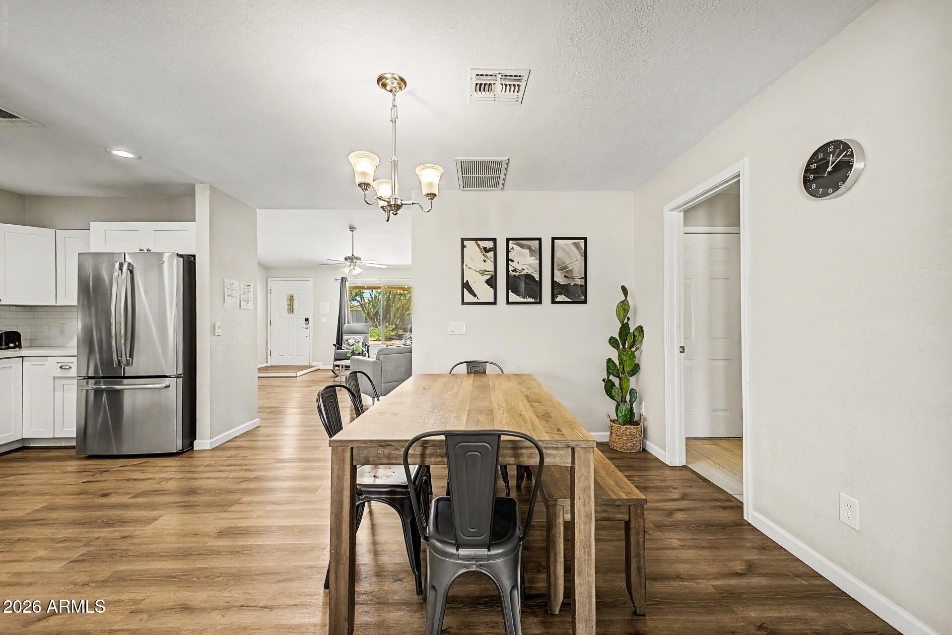 3158 E GABLE Circle