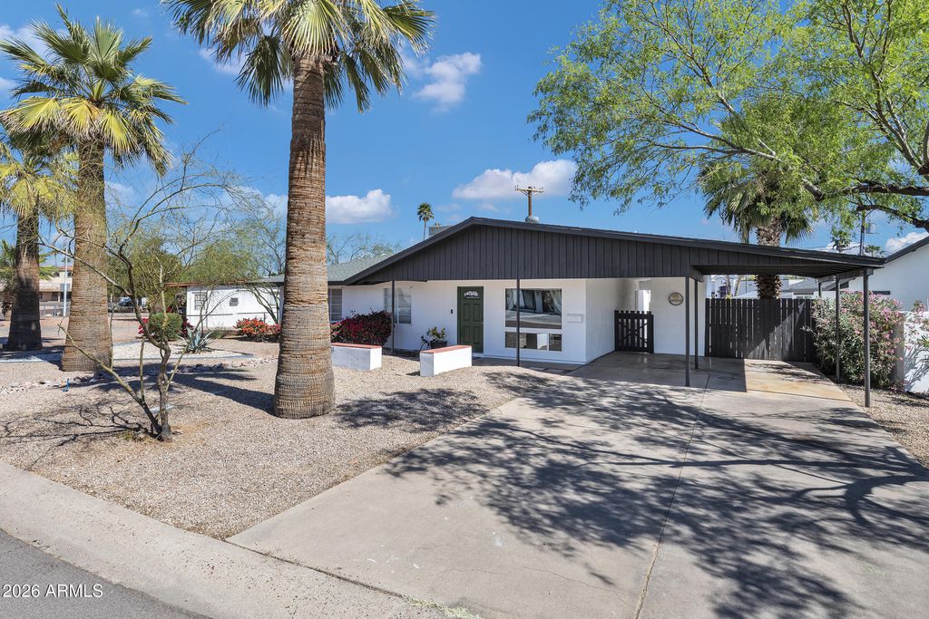 Photo of 2823 N 71st Place, Scottsdale, AZ 85257 (MLS # 6997971)