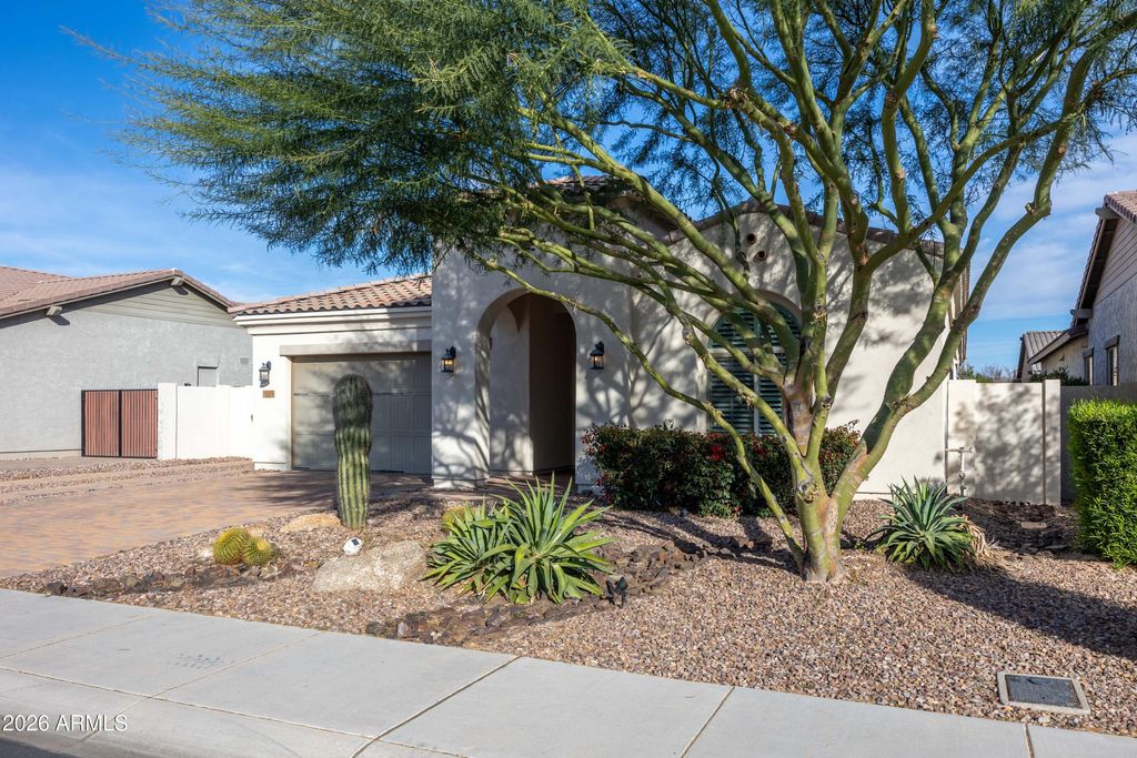 Photo of 9394 W Daley Lane, Peoria, AZ 85383 (MLS # 6968687)