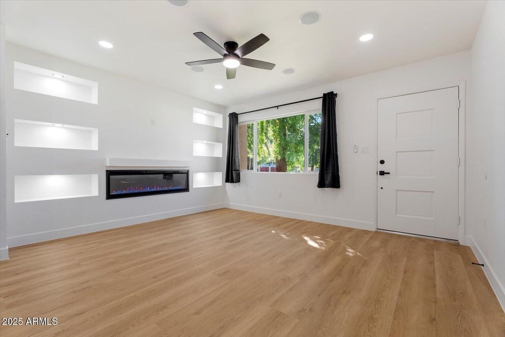 Photo of 8801 N 34th Avenue, Phoenix, AZ 85051 (MLS # 6935497)