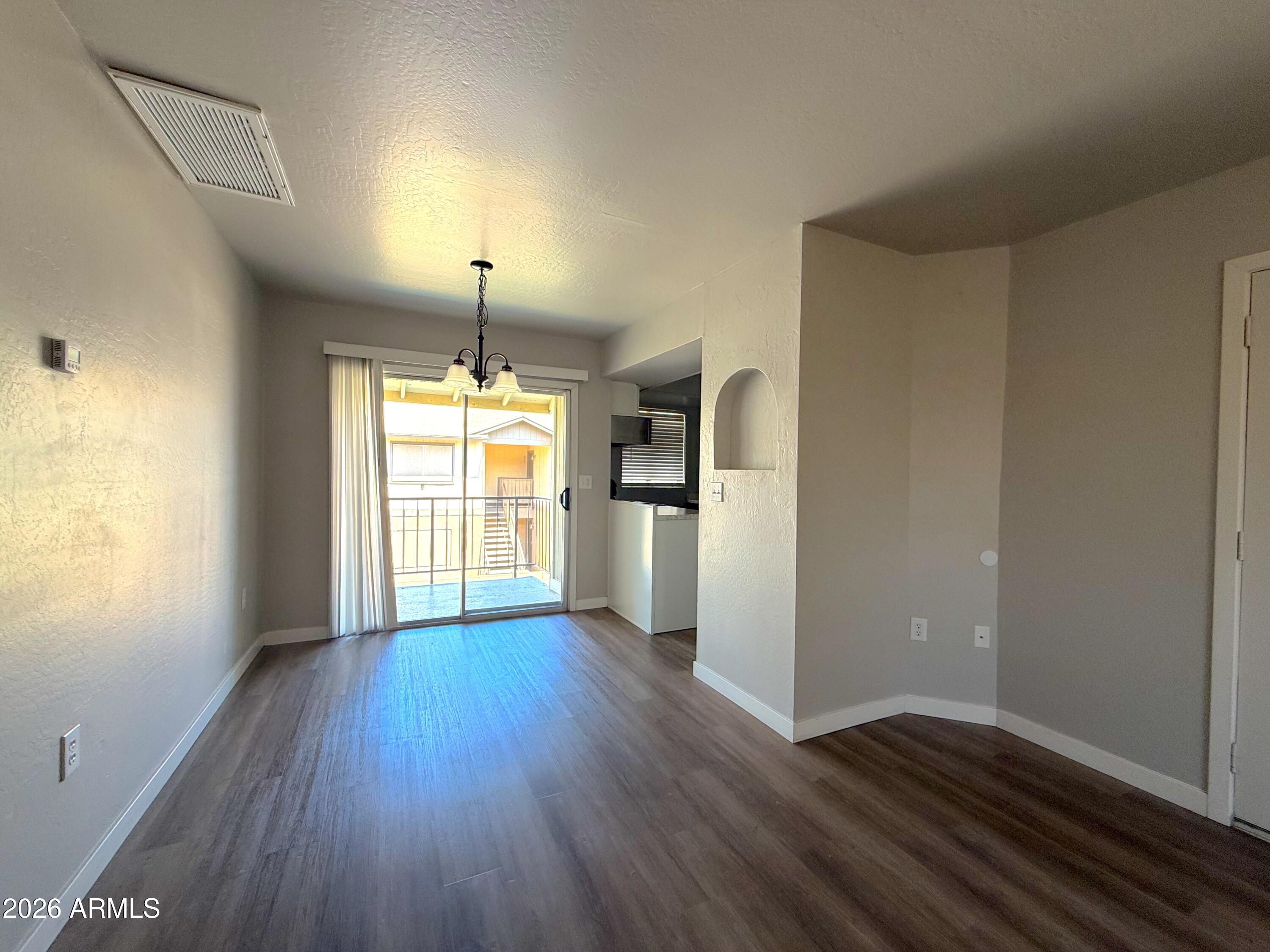 2013 N HUNT Circle Apt 201