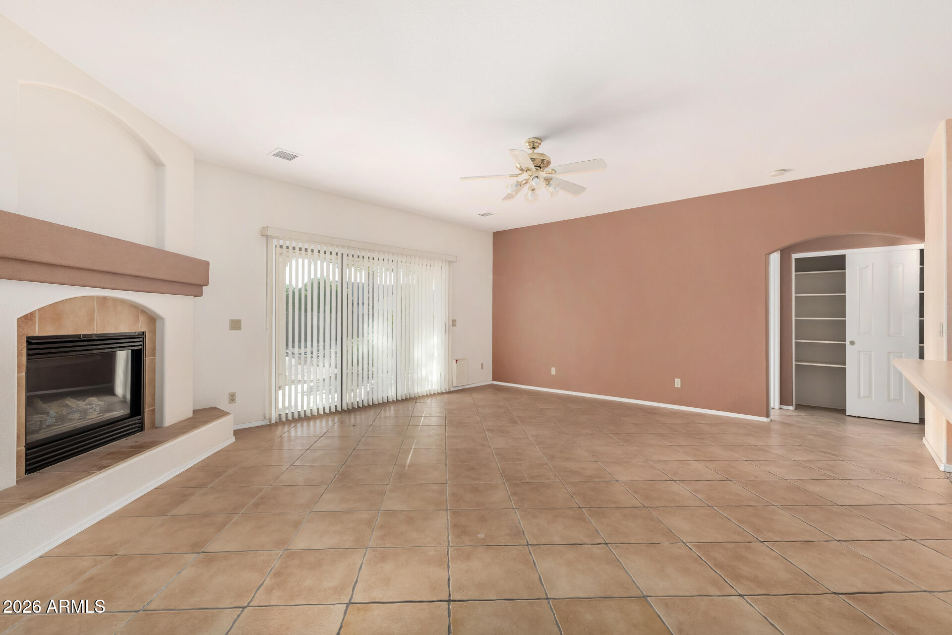 159 E Pebble Trail