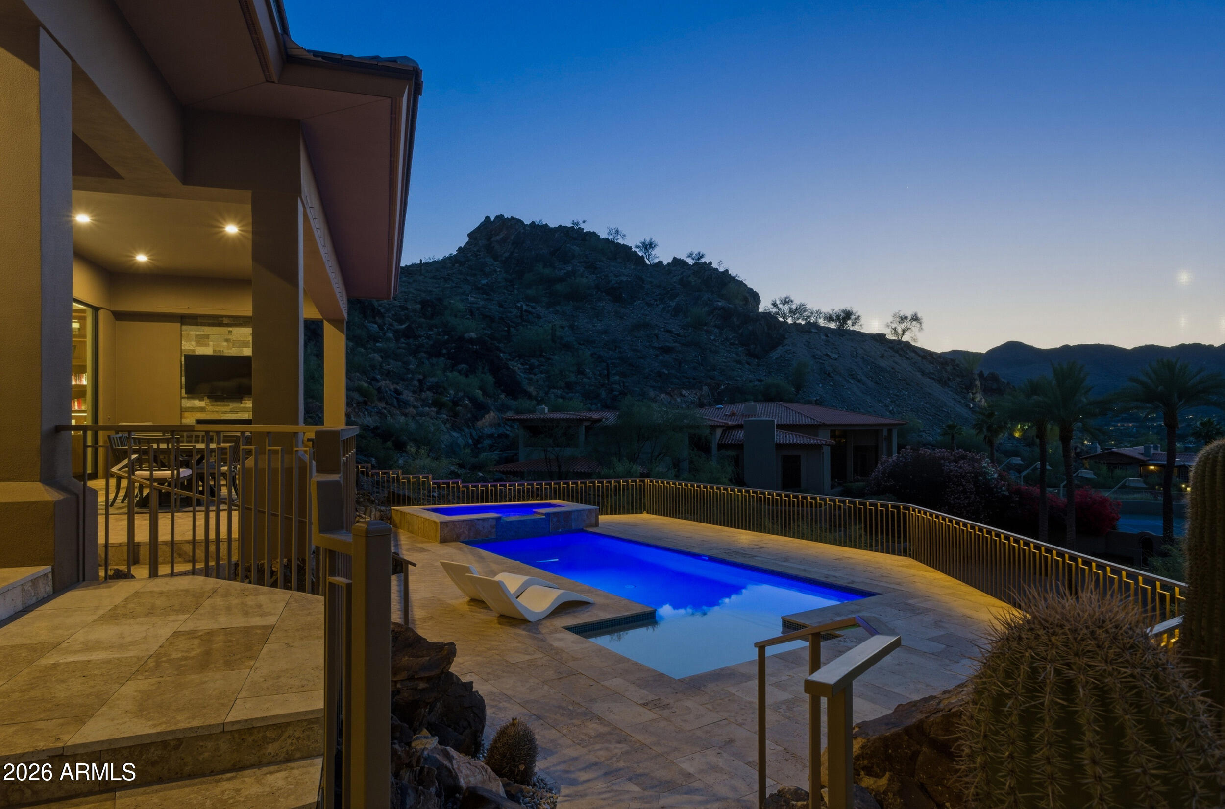 LAS BRISAS AMD - Residential