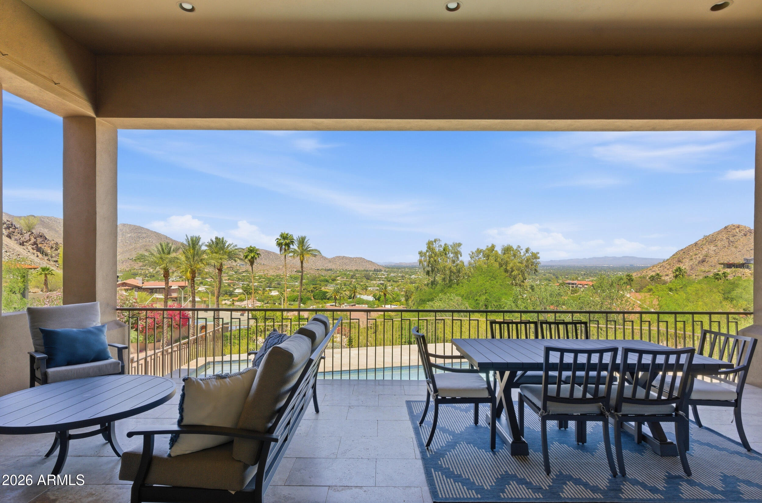 LAS BRISAS AMD - Residential