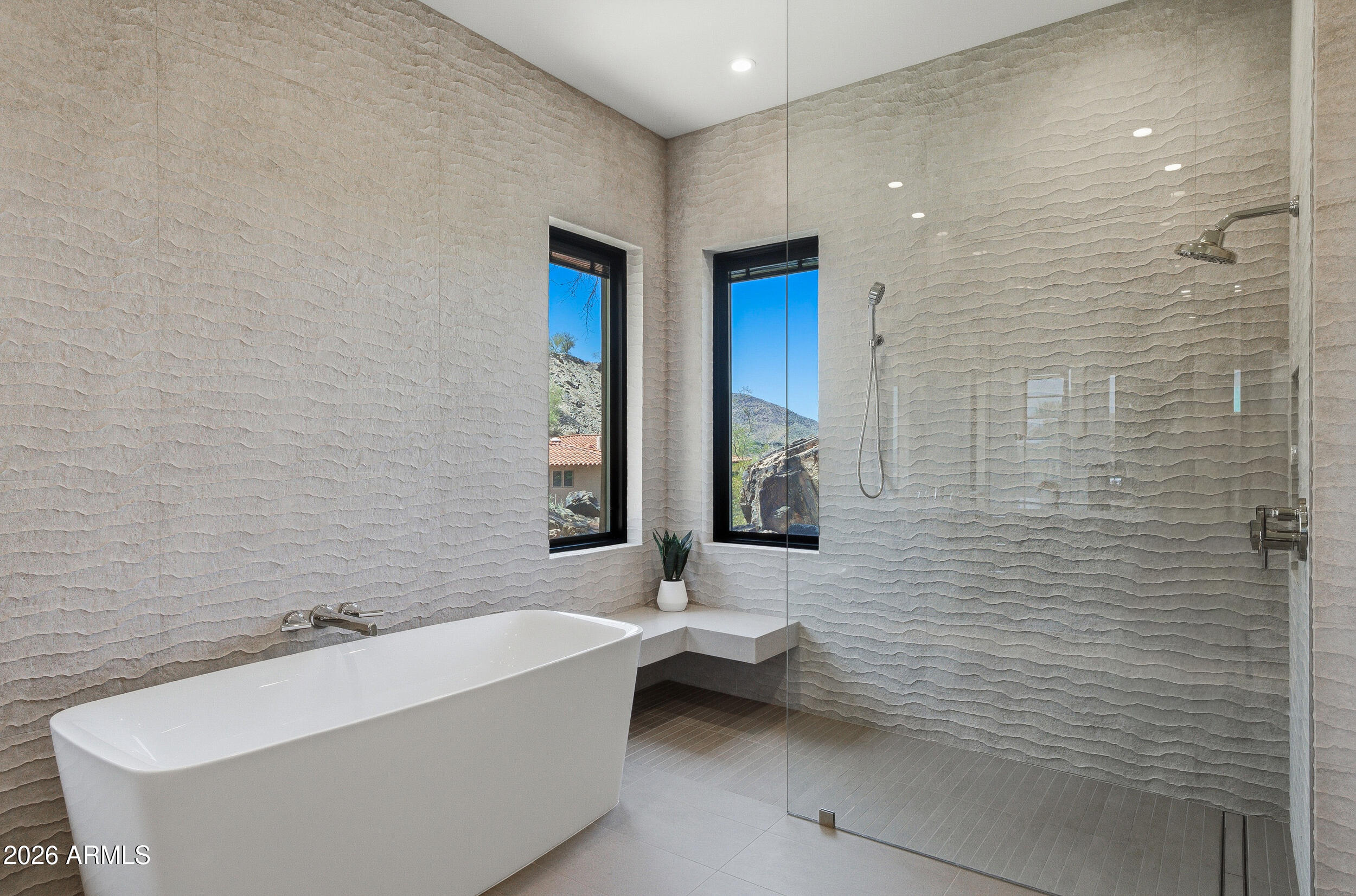 LAS BRISAS AMD - Residential