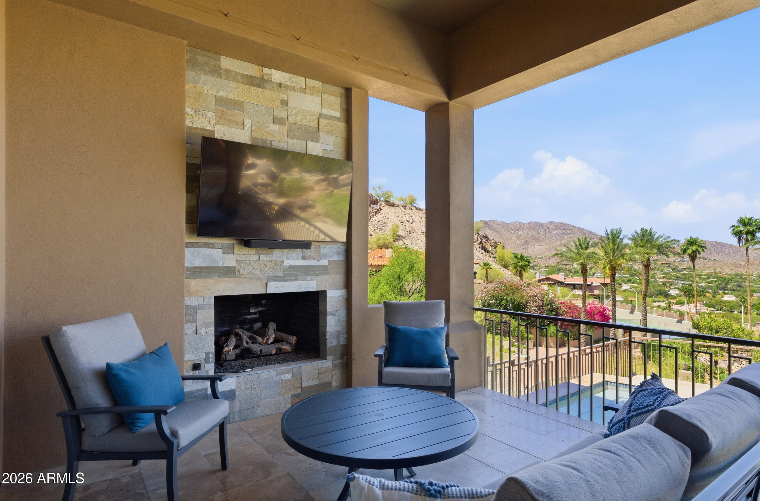 LAS BRISAS AMD - Residential