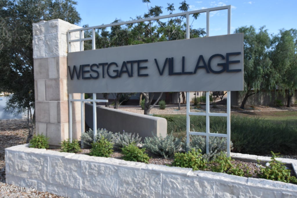 Photo of 8835 W Fleetwood Lane, Glendale, AZ 85305 (MLS # 7091552)
