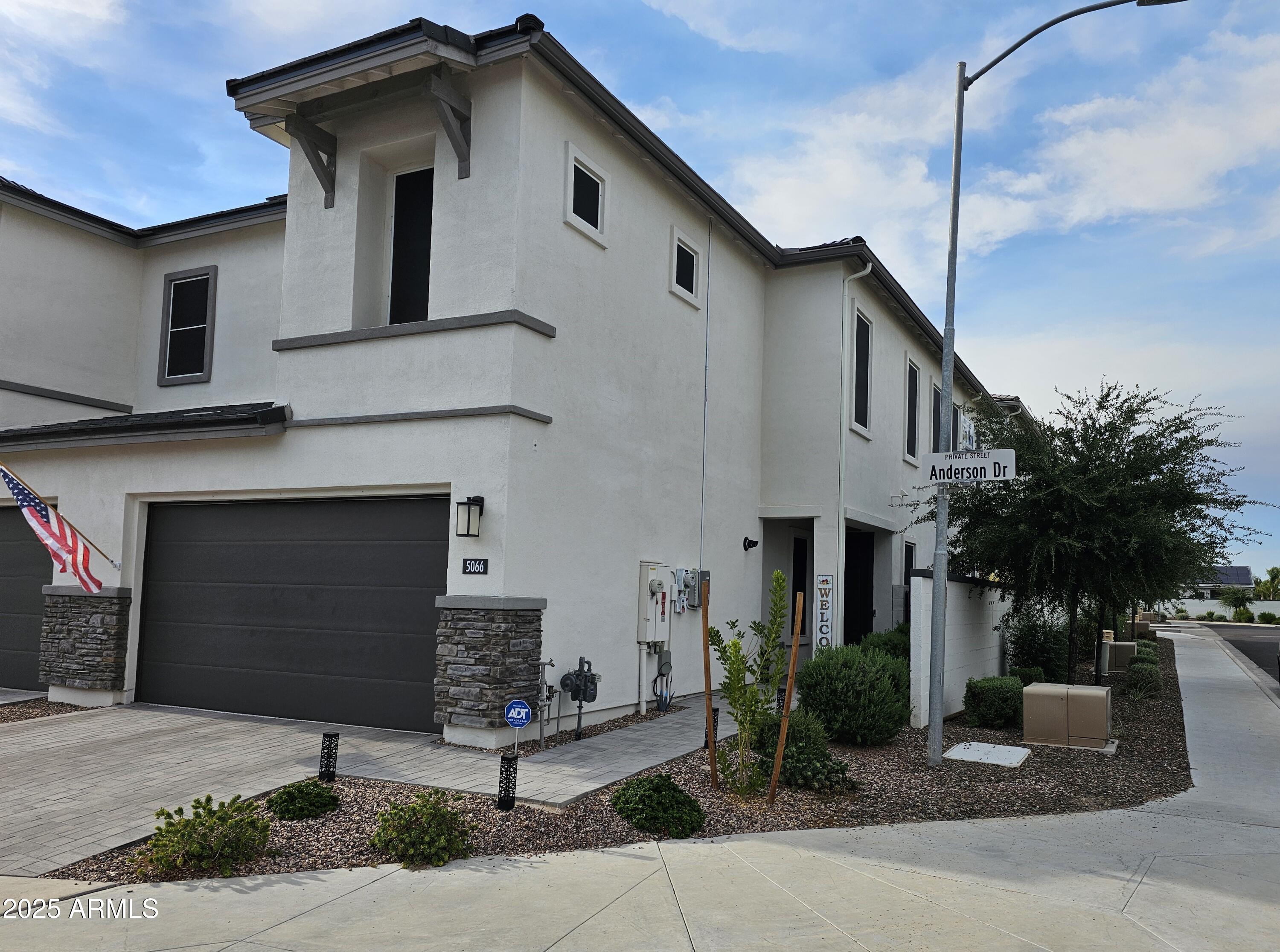 5066 E ANDERSON Drive