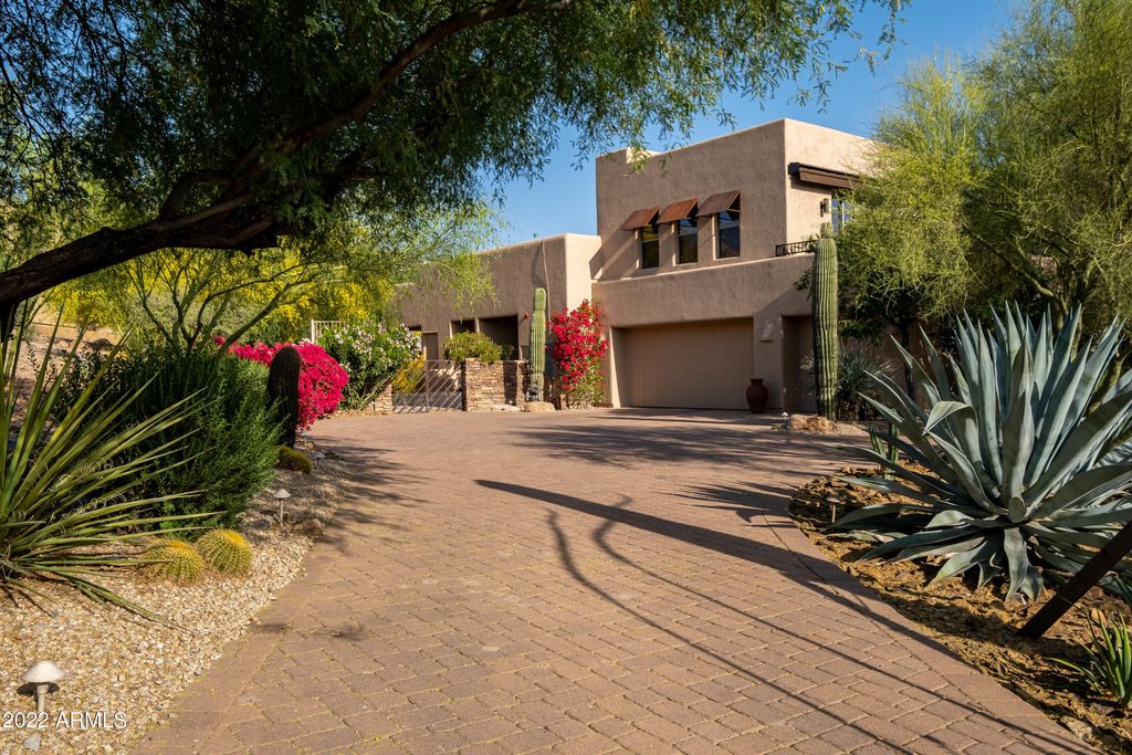 Photo of 36013 N Summit Drive, Cave Creek, AZ 85331 (MLS # 6904765)