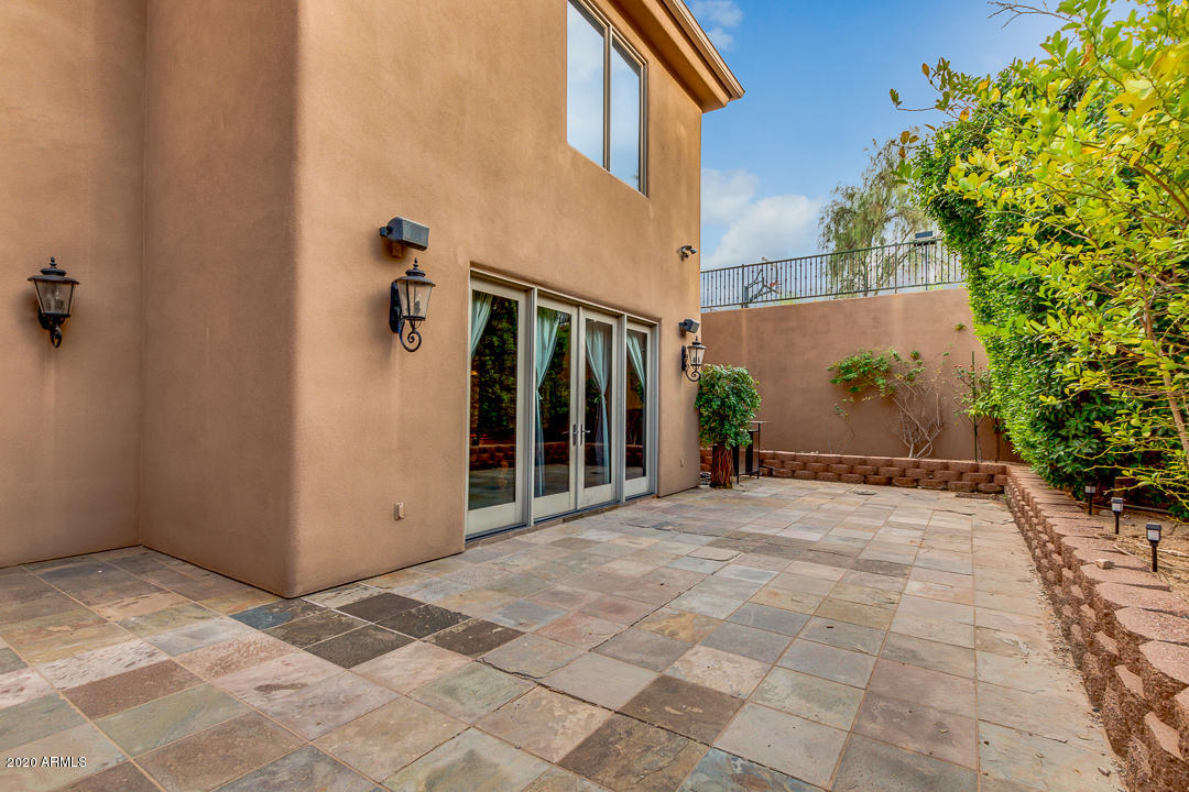 MAN ACRES - Residential