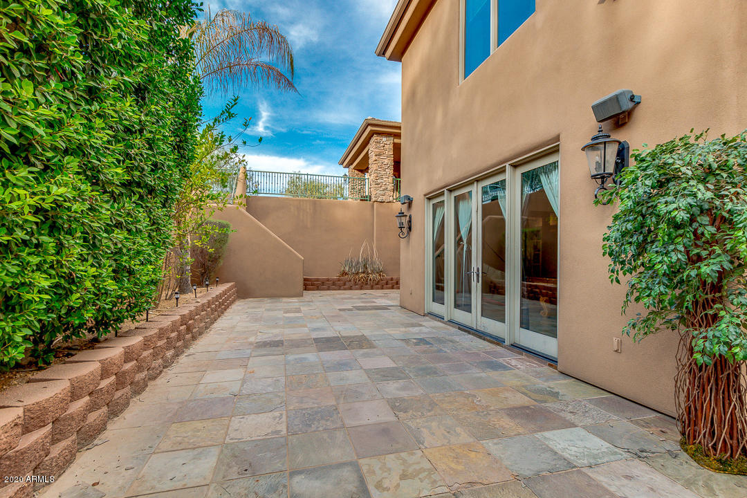 MAN ACRES - Residential