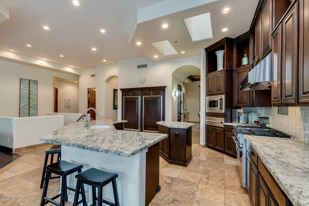 MAN ACRES - Residential