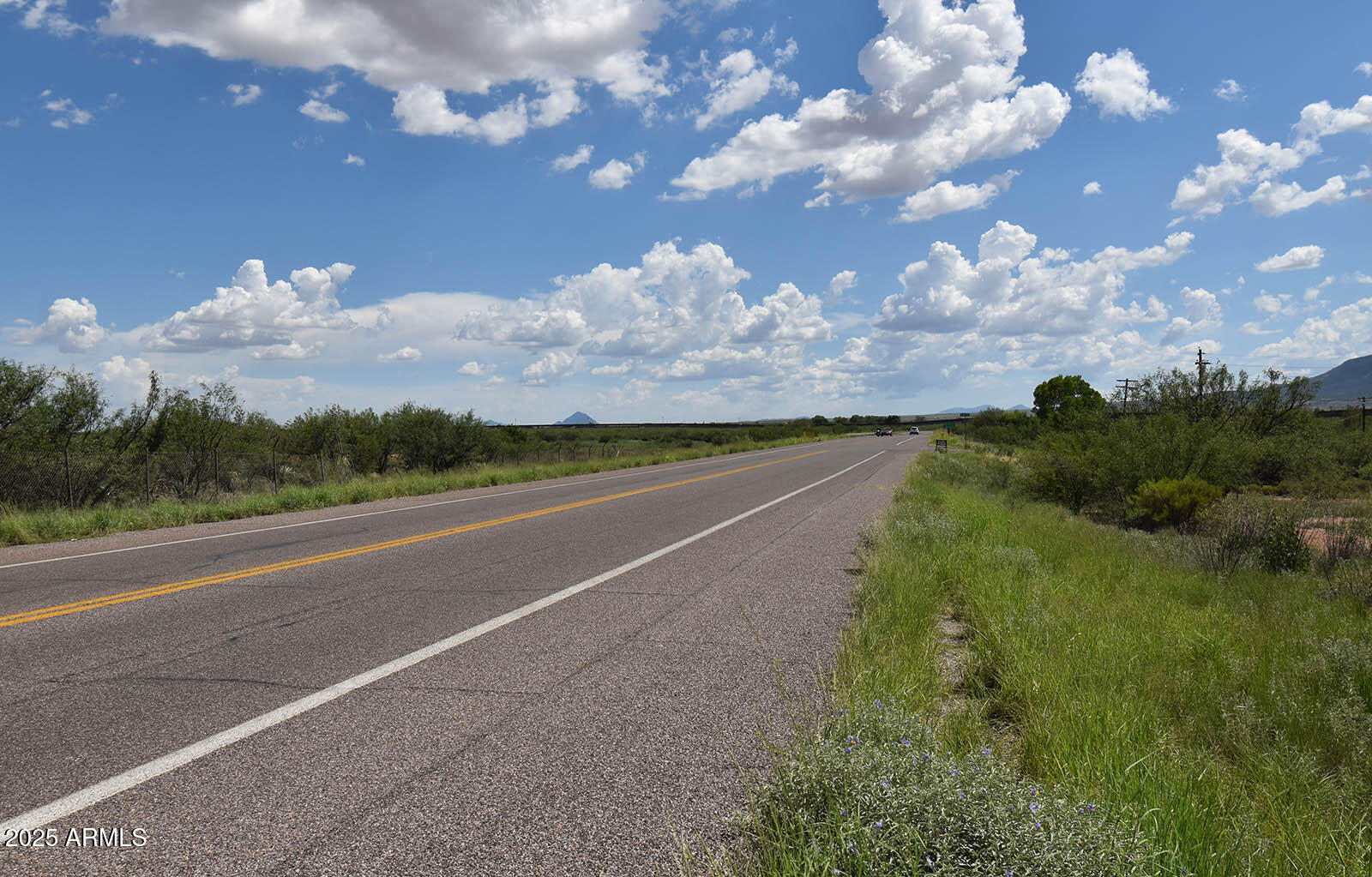 0.4 AC S Naco Highway 34