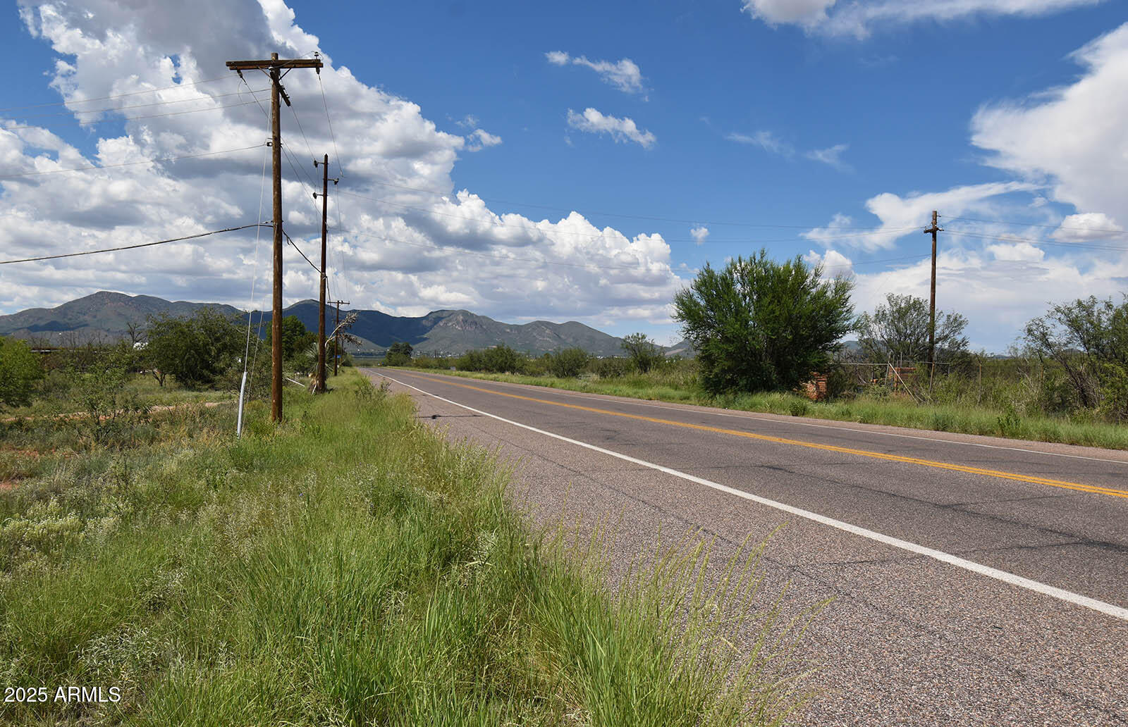 0.4 AC S Naco Highway 34