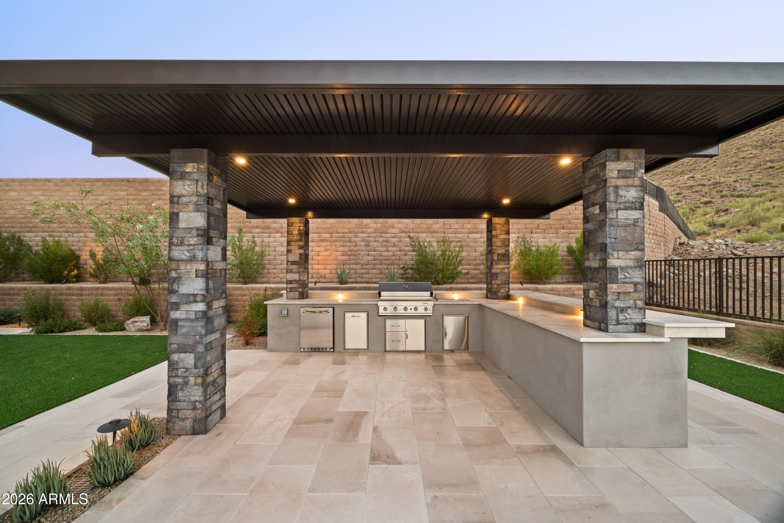 ADERO CANYON - Residential